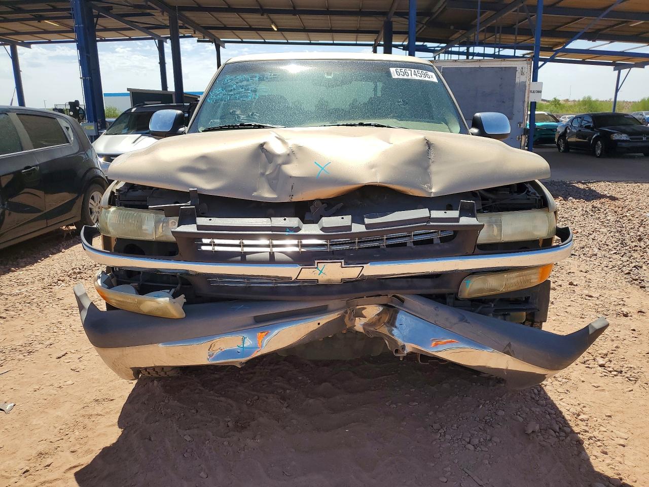 2000 Chevrolet Silverado C1500 Gold vin: 2GCEC19T8Y1351335