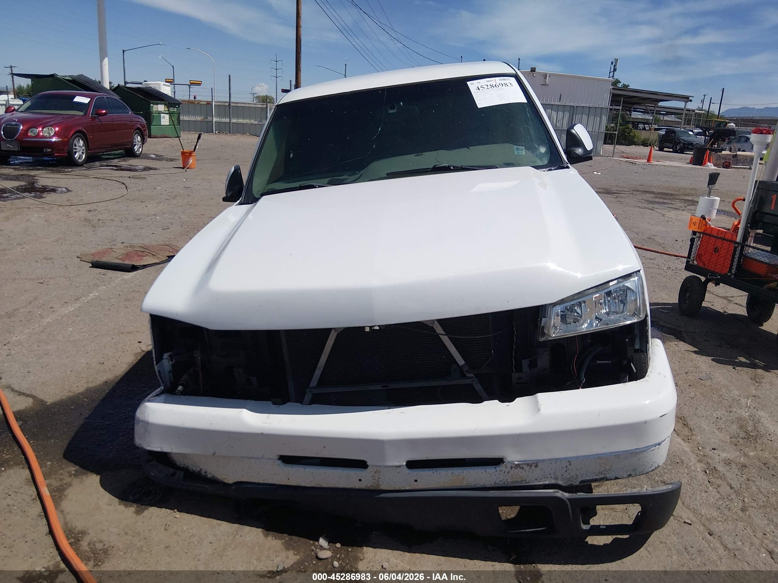2000 Chevrolet Silverado 1500 Ls White vin: 2GCEC19T8Y1370872