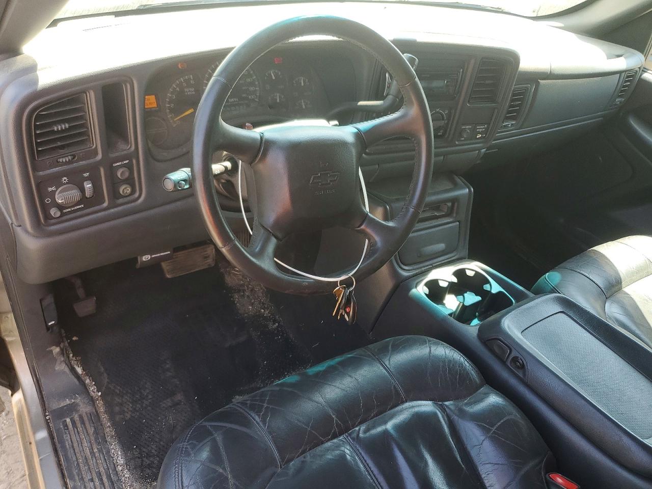 2000 Chevrolet Silverado C1500 Silver vin: 2GCEC19T8Y1385209