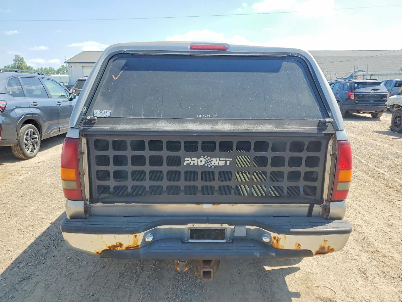 2000 Chevrolet Silverado C1500 Silver vin: 2GCEC19T8Y1385209