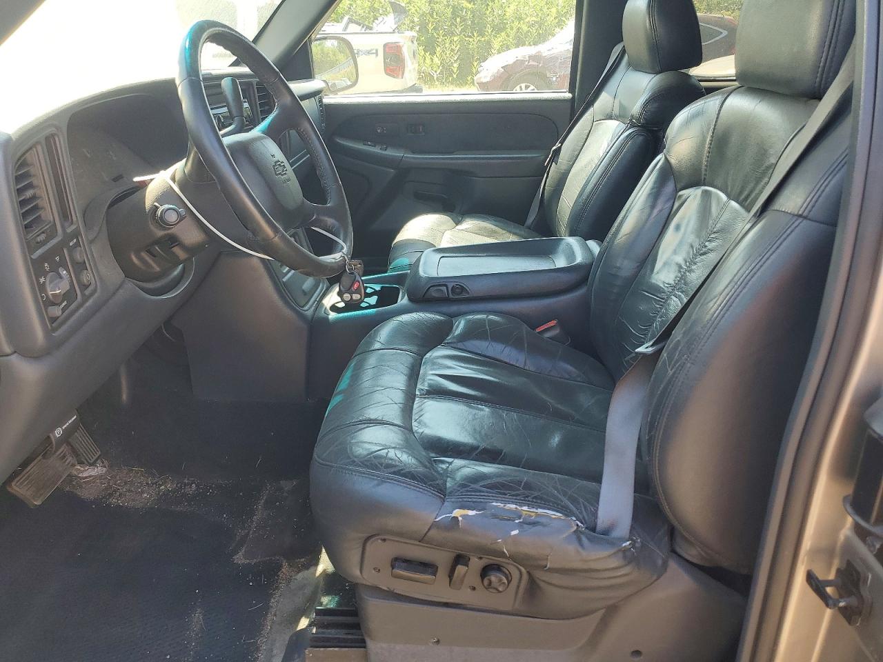 2000 Chevrolet Silverado C1500 Silver vin: 2GCEC19T8Y1385209