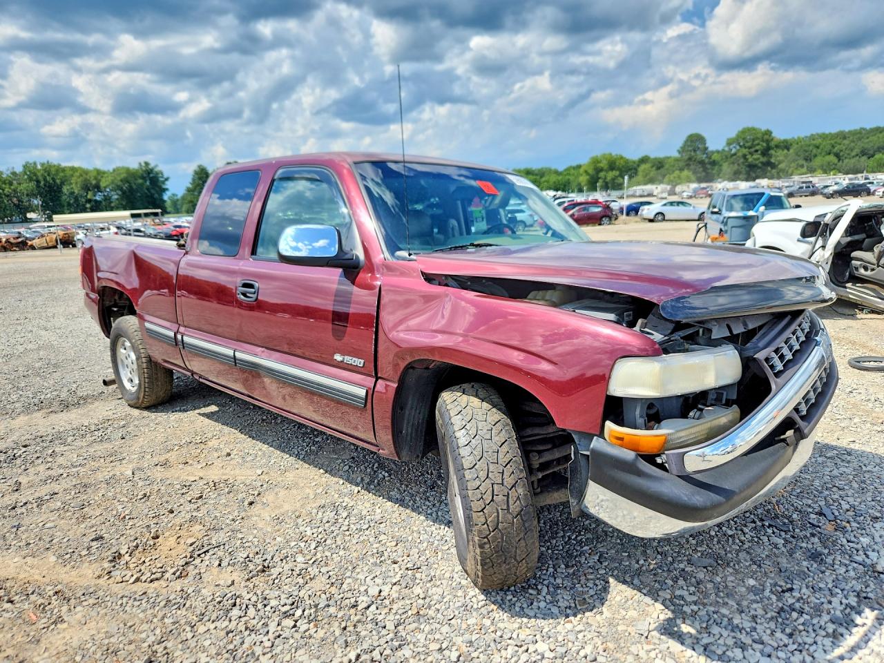 2002 Chevrolet Silverado C1500 Maroon vin: 2GCEC19T921146422