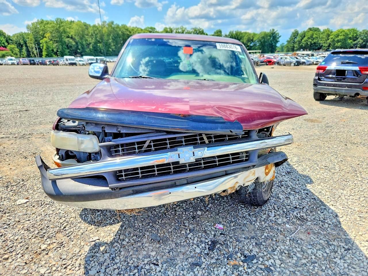 2002 Chevrolet Silverado C1500 Maroon vin: 2GCEC19T921146422