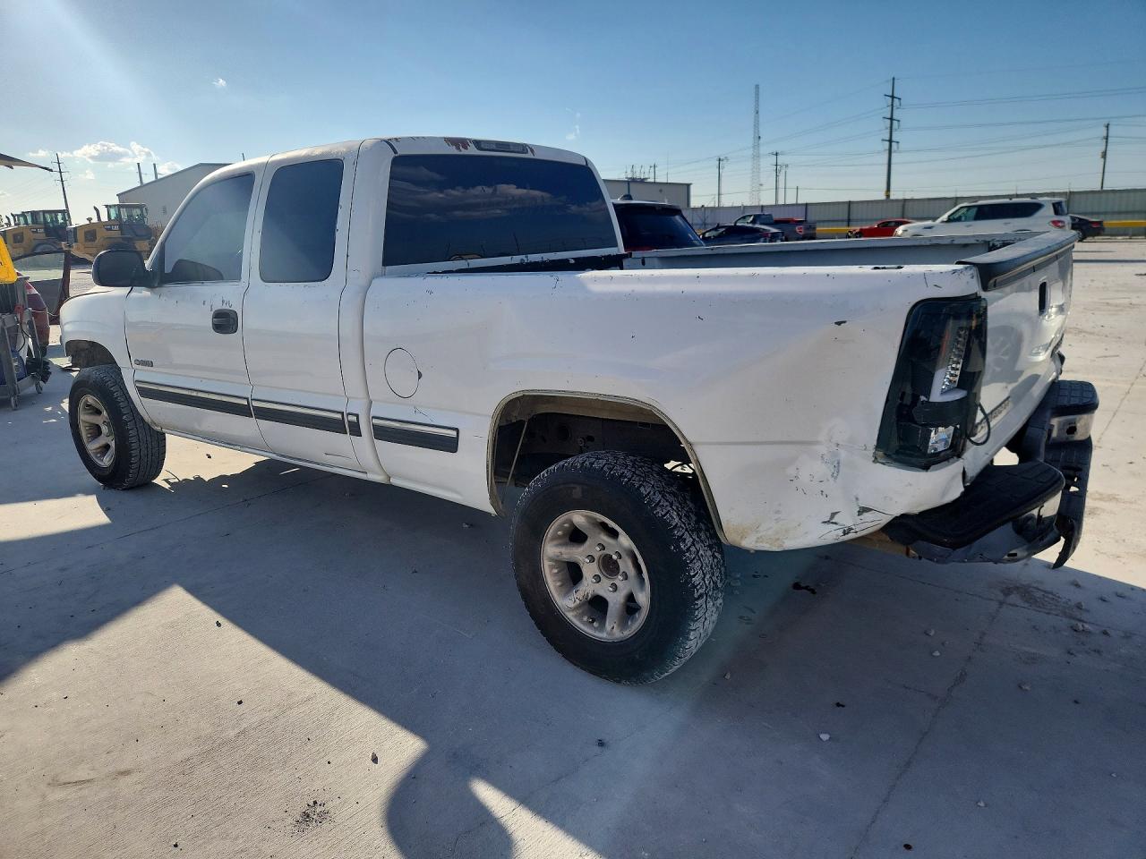 2002 Chevrolet Silverado C1500 White vin: 2GCEC19T921219496