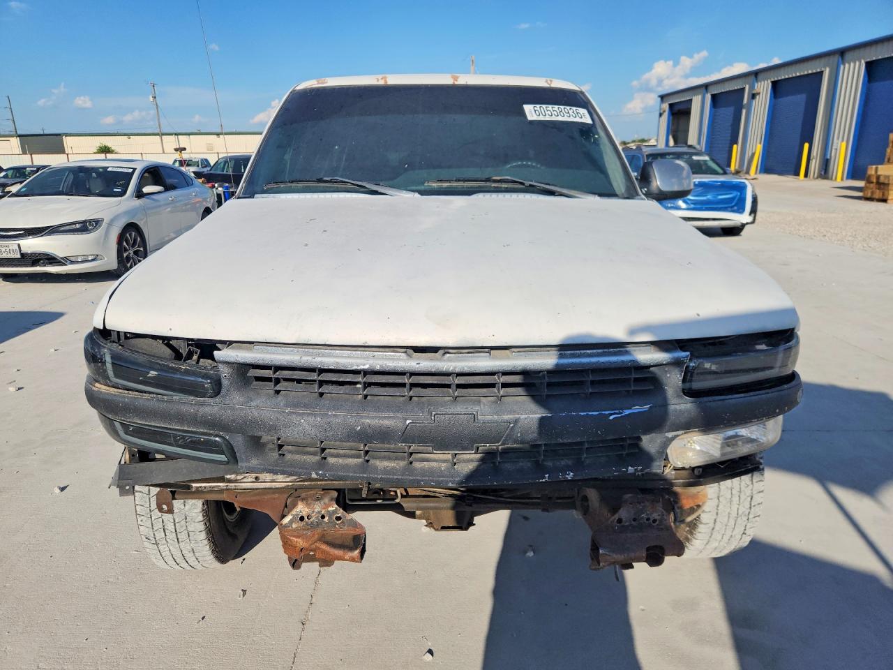 2002 Chevrolet Silverado C1500 White vin: 2GCEC19T921219496