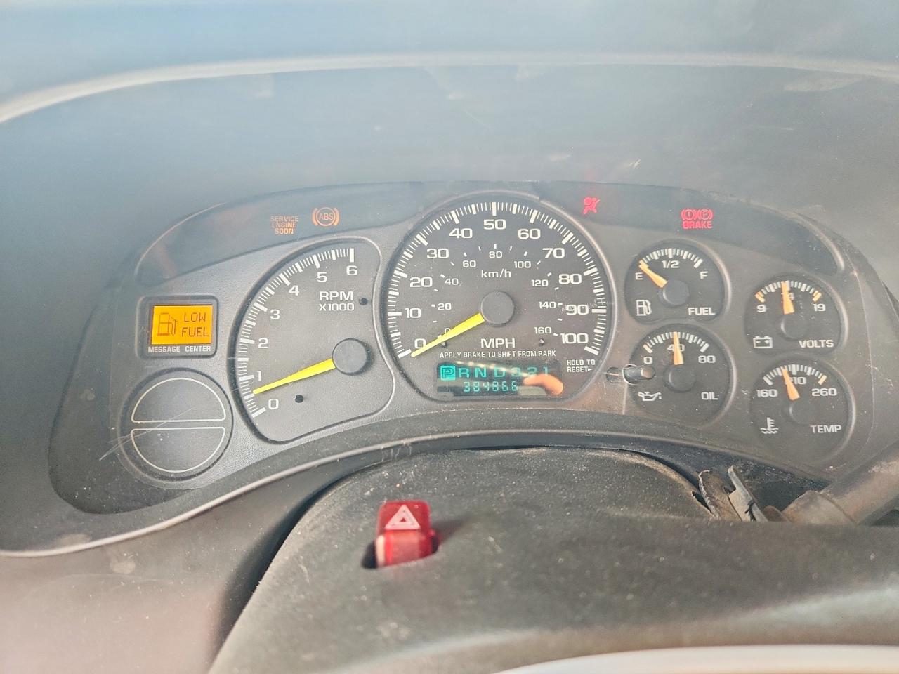 2002 Chevrolet Silverado C1500 White vin: 2GCEC19T921219496