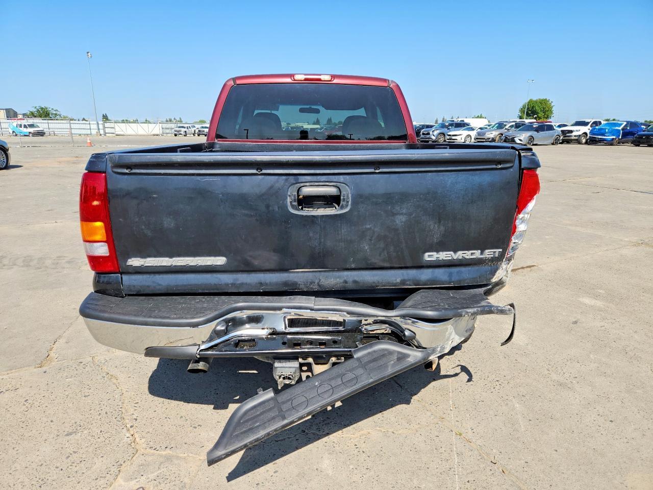 2002 Chevrolet Silverado C1500 Two Tone vin: 2GCEC19T921301535