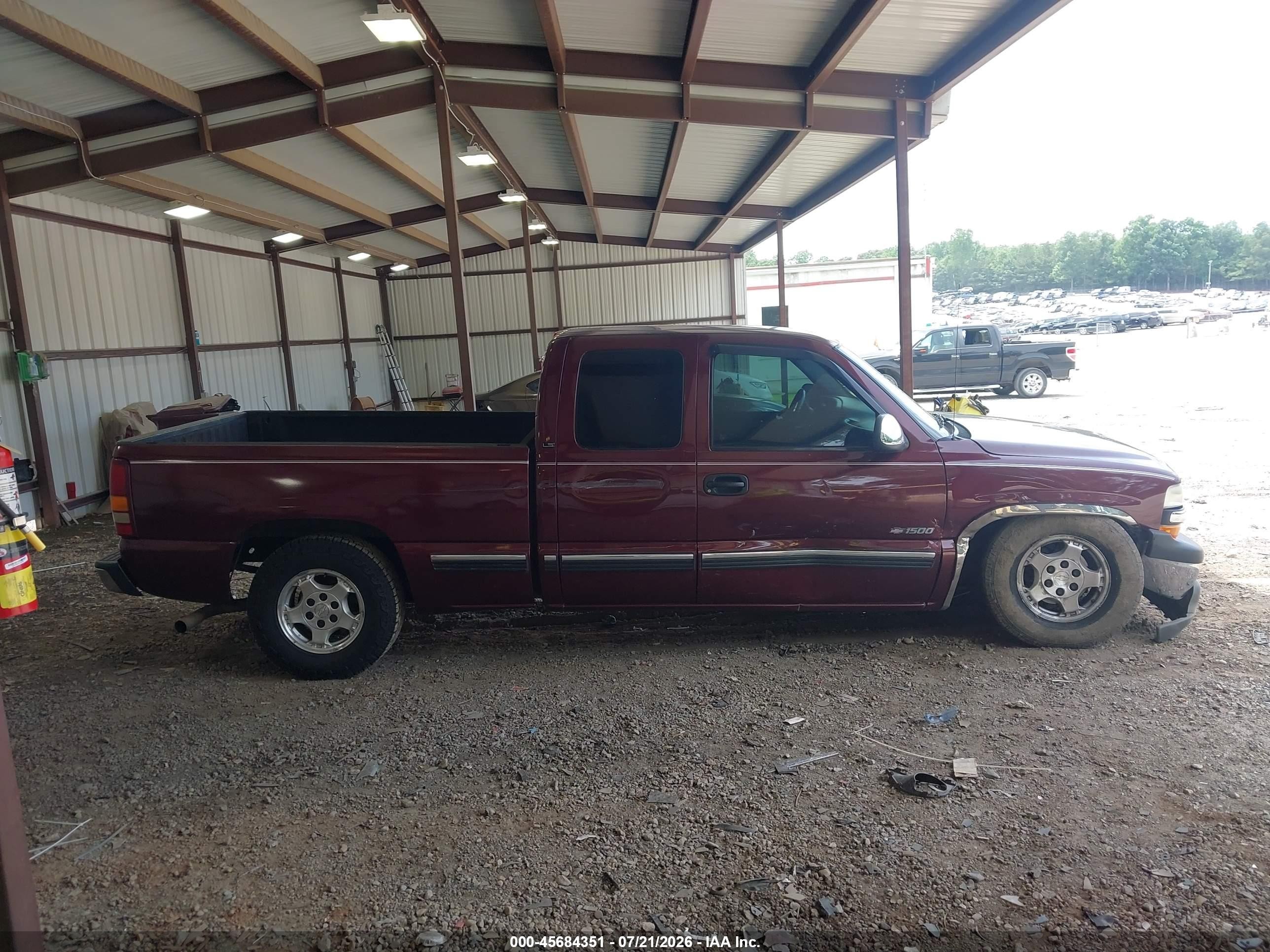 2002 Chevrolet Silverado 1500 Ls Burgundy vin: 2GCEC19T921314057