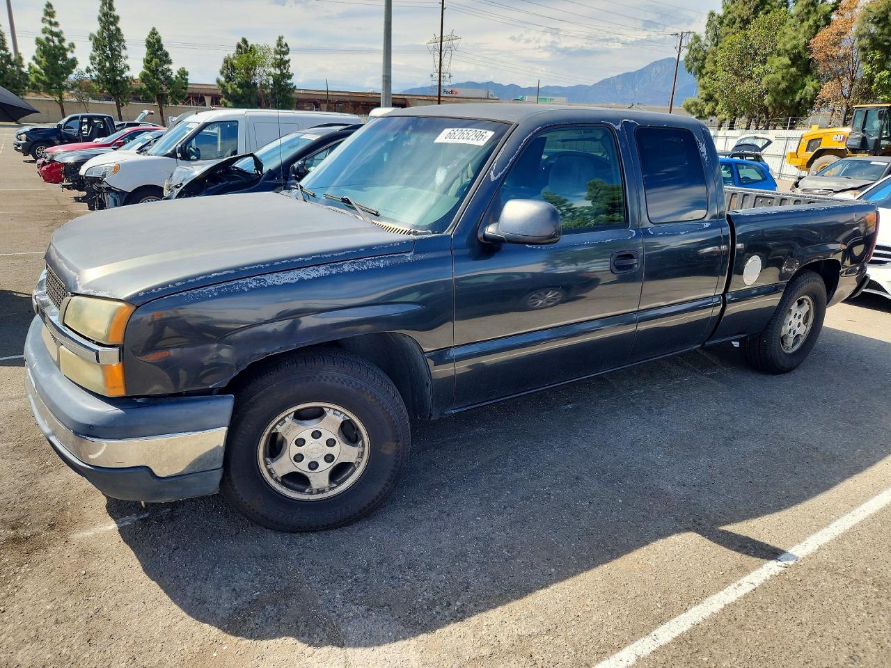 2004 Chevrolet Silverado C1500 Charcoal vin: 2GCEC19T941126514