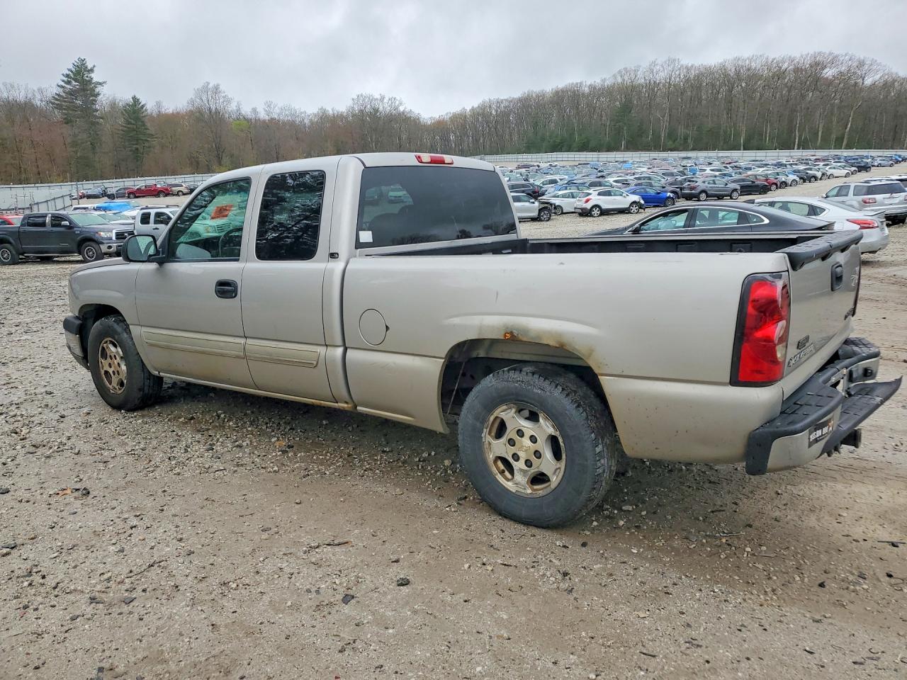 2004 Chevrolet Silverado C1500 Silver vin: 2GCEC19T941201471