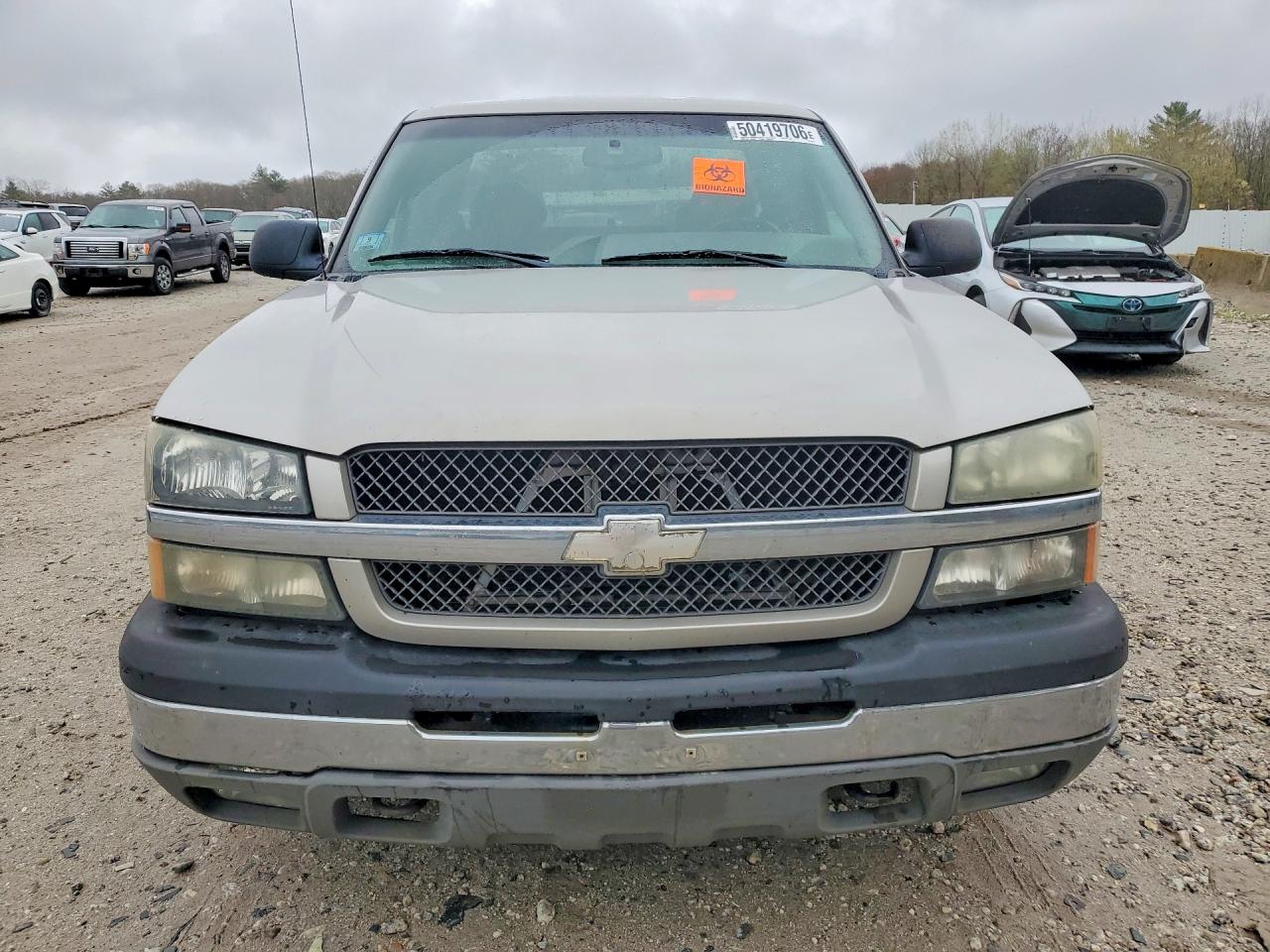 2004 Chevrolet Silverado C1500 Silver vin: 2GCEC19T941201471