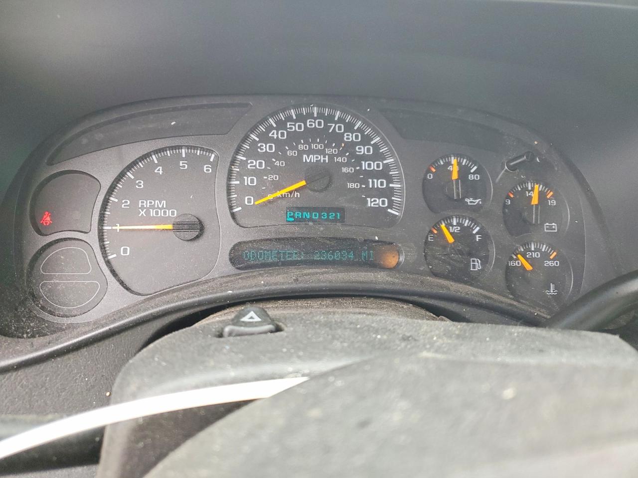 2004 Chevrolet Silverado C1500 Silver vin: 2GCEC19T941201471