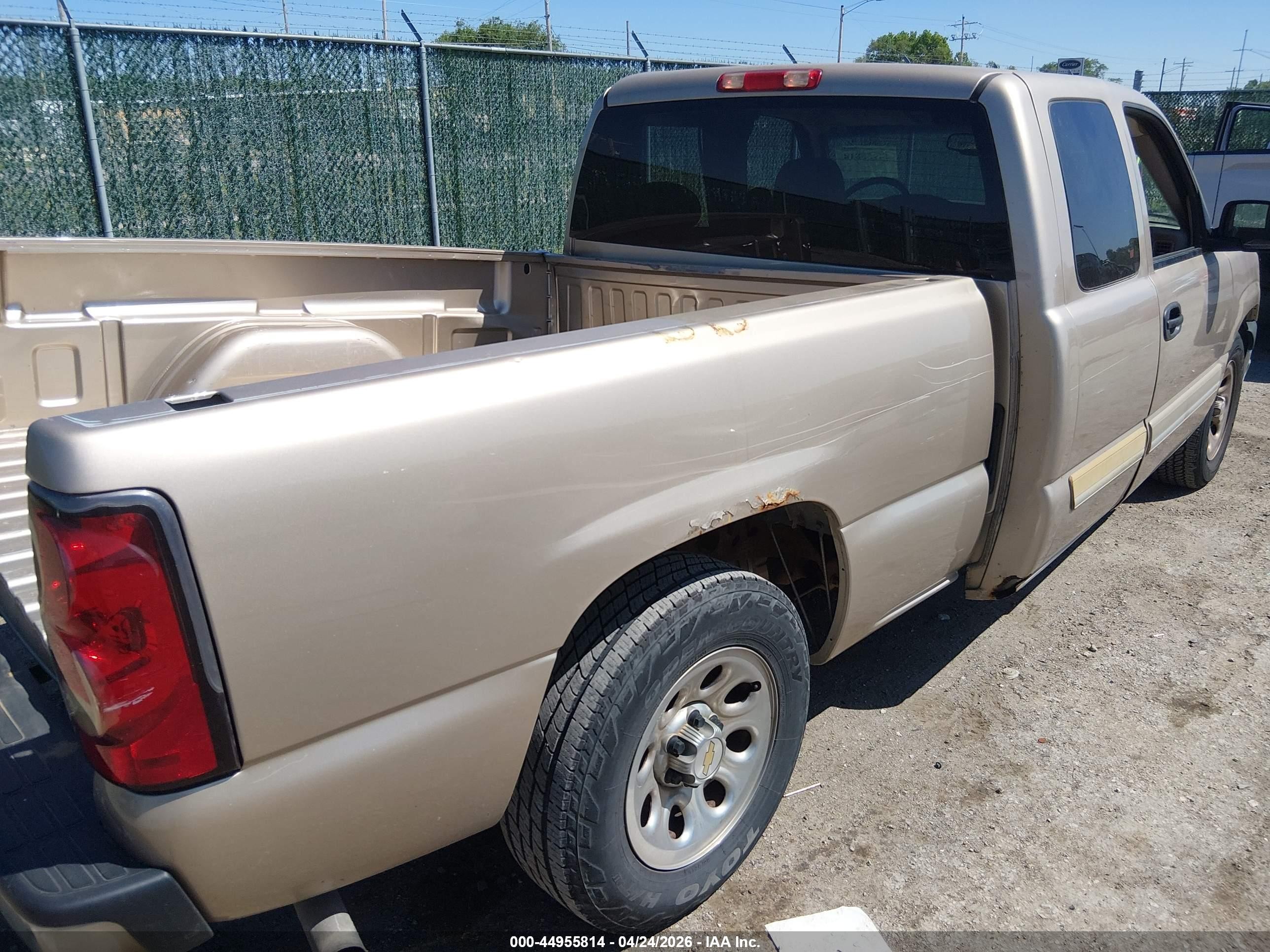 2005 Chevrolet Silverado 1500 Ls Champagne vin: 2GCEC19T951242023