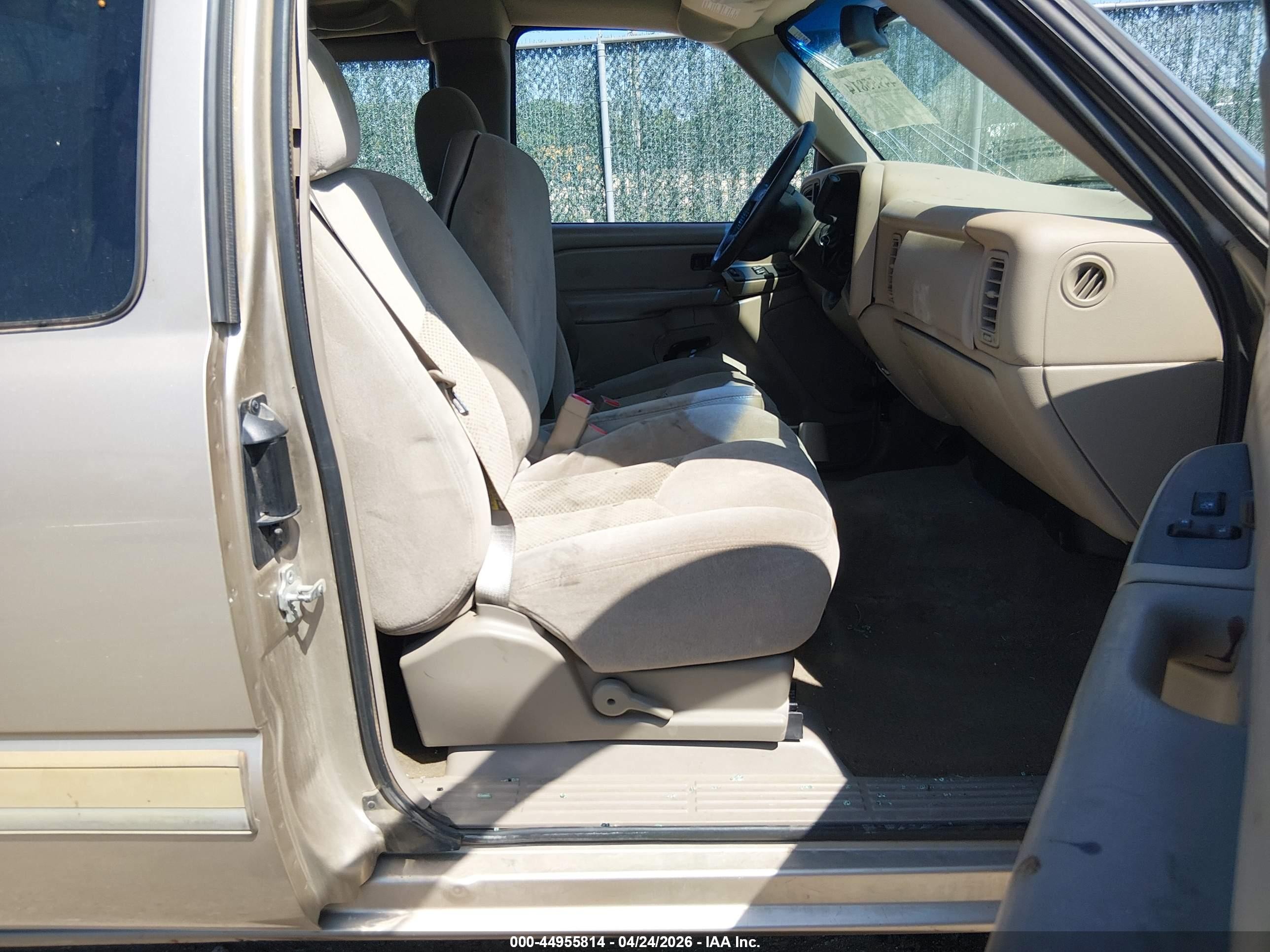 2005 Chevrolet Silverado 1500 Ls Champagne vin: 2GCEC19T951242023