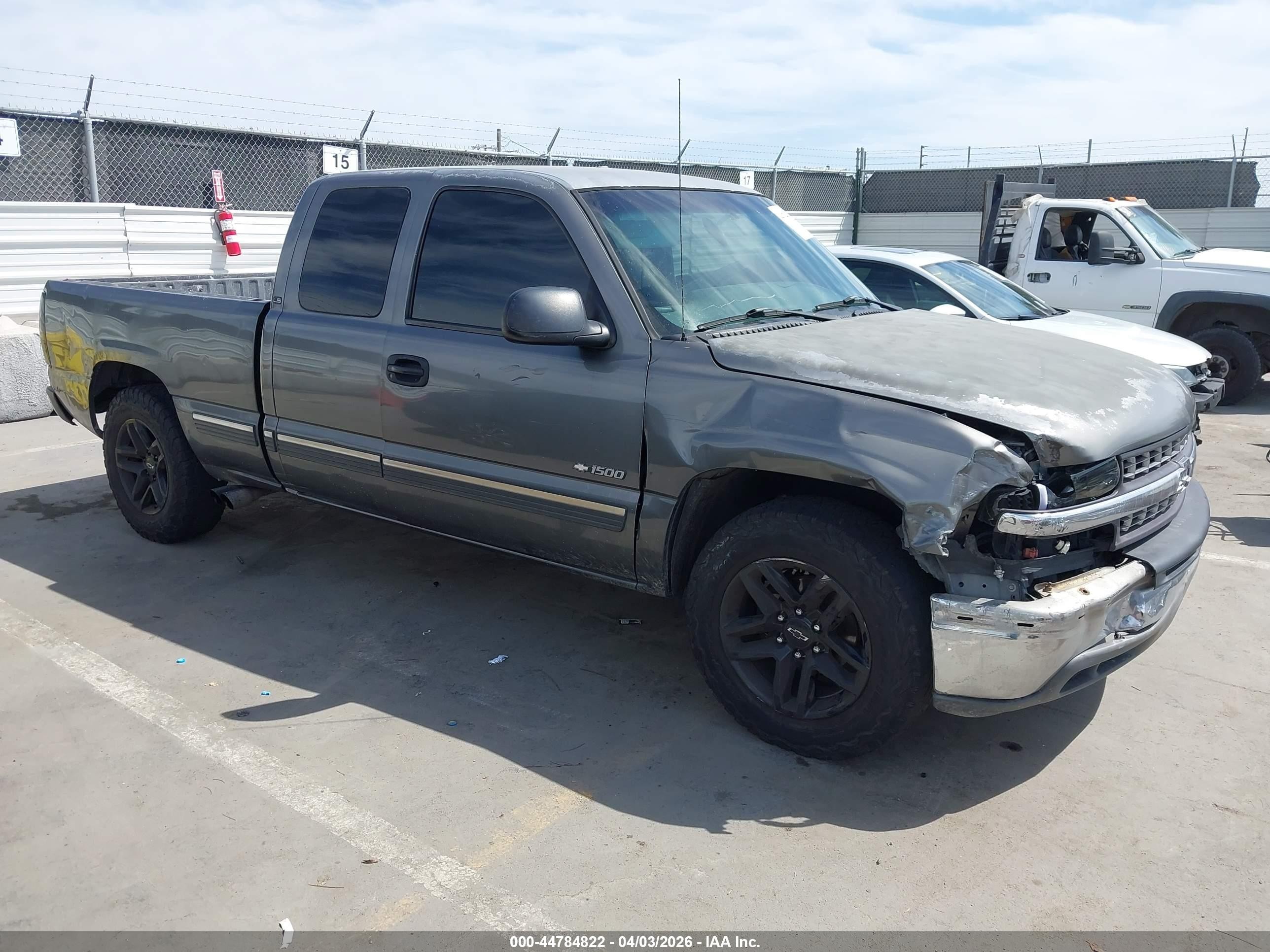 2GCEC19TX11126064