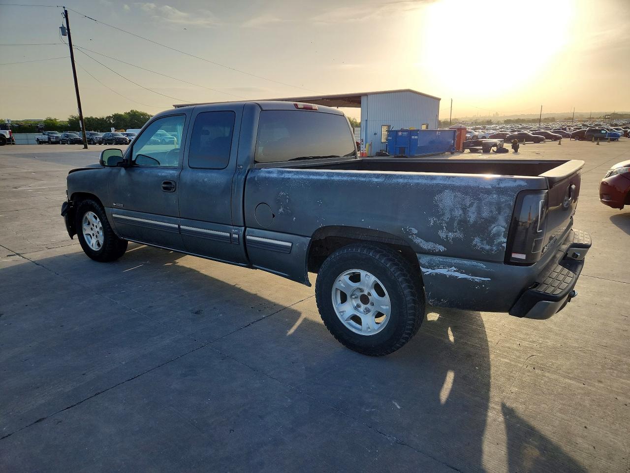 2001 Chevrolet Silverado Silver vin: 2GCEC19TX11324000
