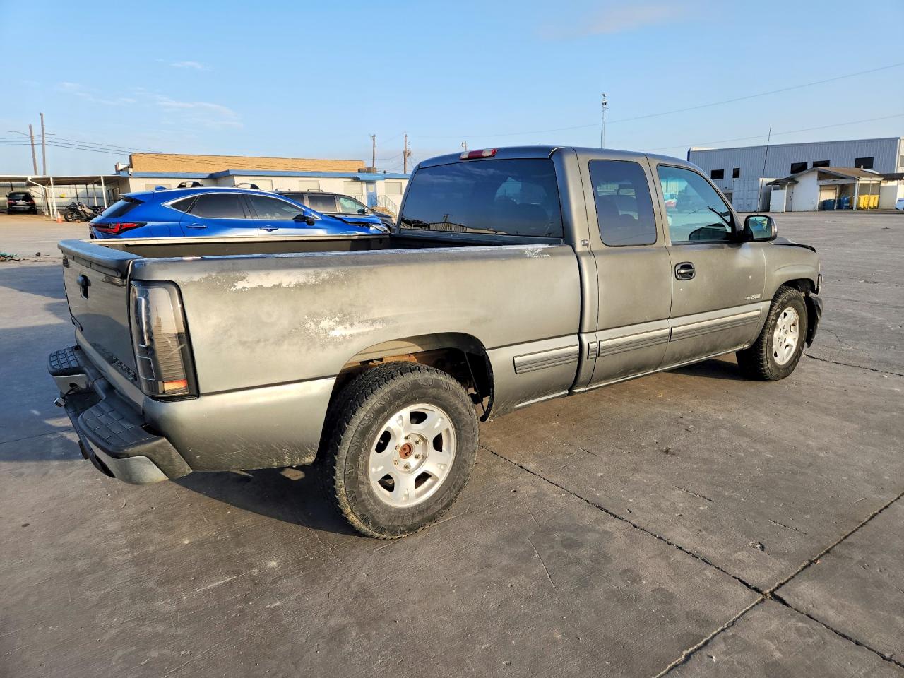 2001 Chevrolet Silverado Silver vin: 2GCEC19TX11324000