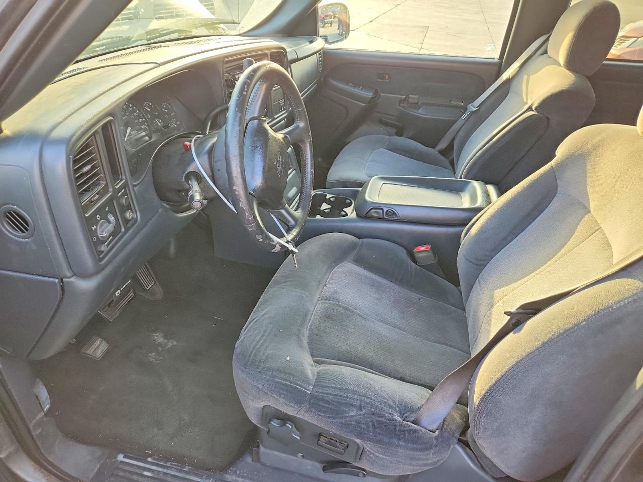 2001 Chevrolet Silverado Silver vin: 2GCEC19TX11324000