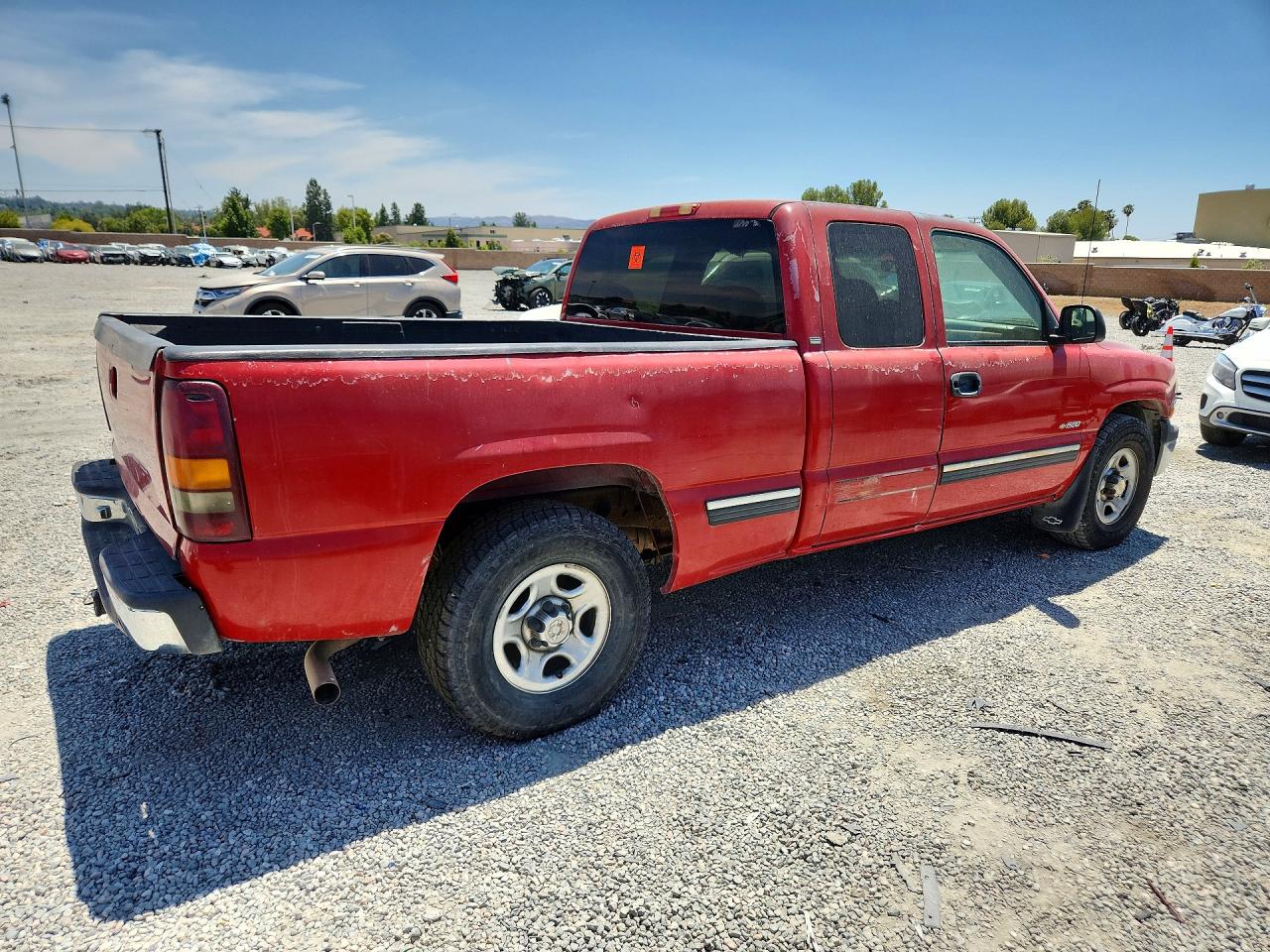 2002 Chevrolet Silverado C1500 Red vin: 2GCEC19TX21142945