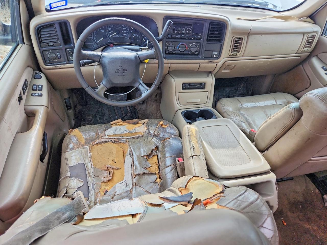 2002 Chevrolet Silverado C1500 White vin: 2GCEC19TX21187951