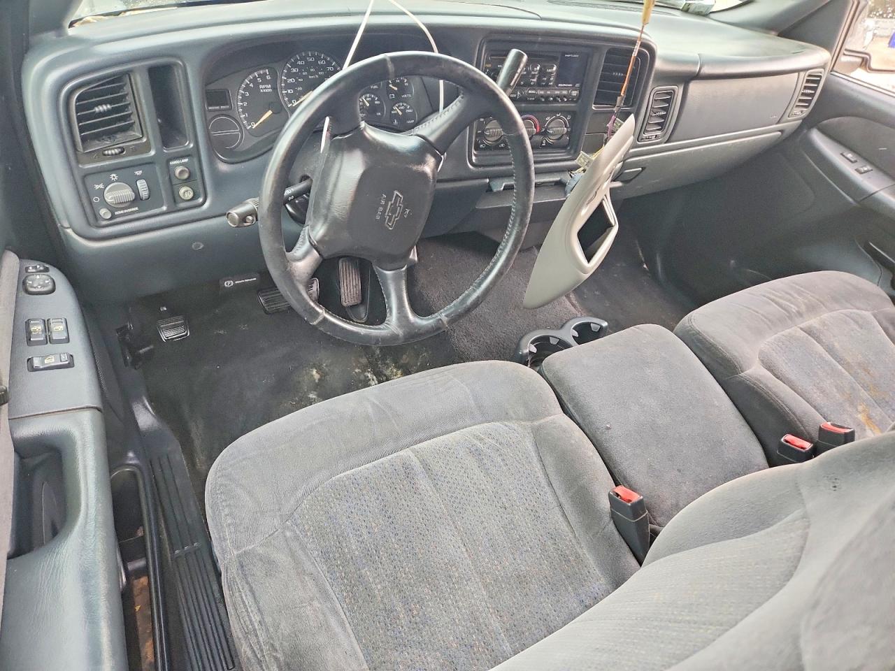 2002 Chevrolet Silverado C1500 Gray vin: 2GCEC19TX21330364