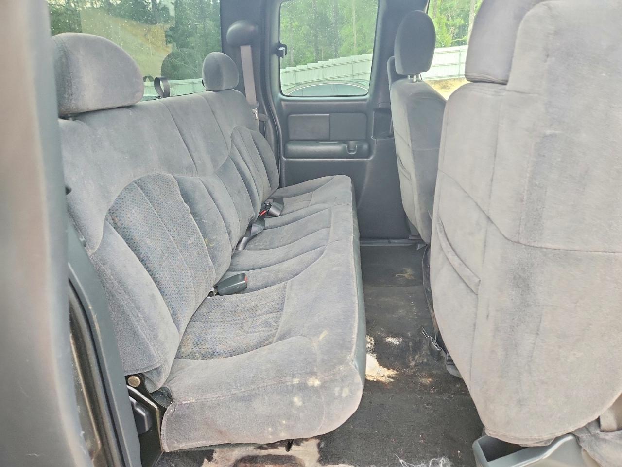 2002 Chevrolet Silverado C1500 Gray vin: 2GCEC19TX21330364
