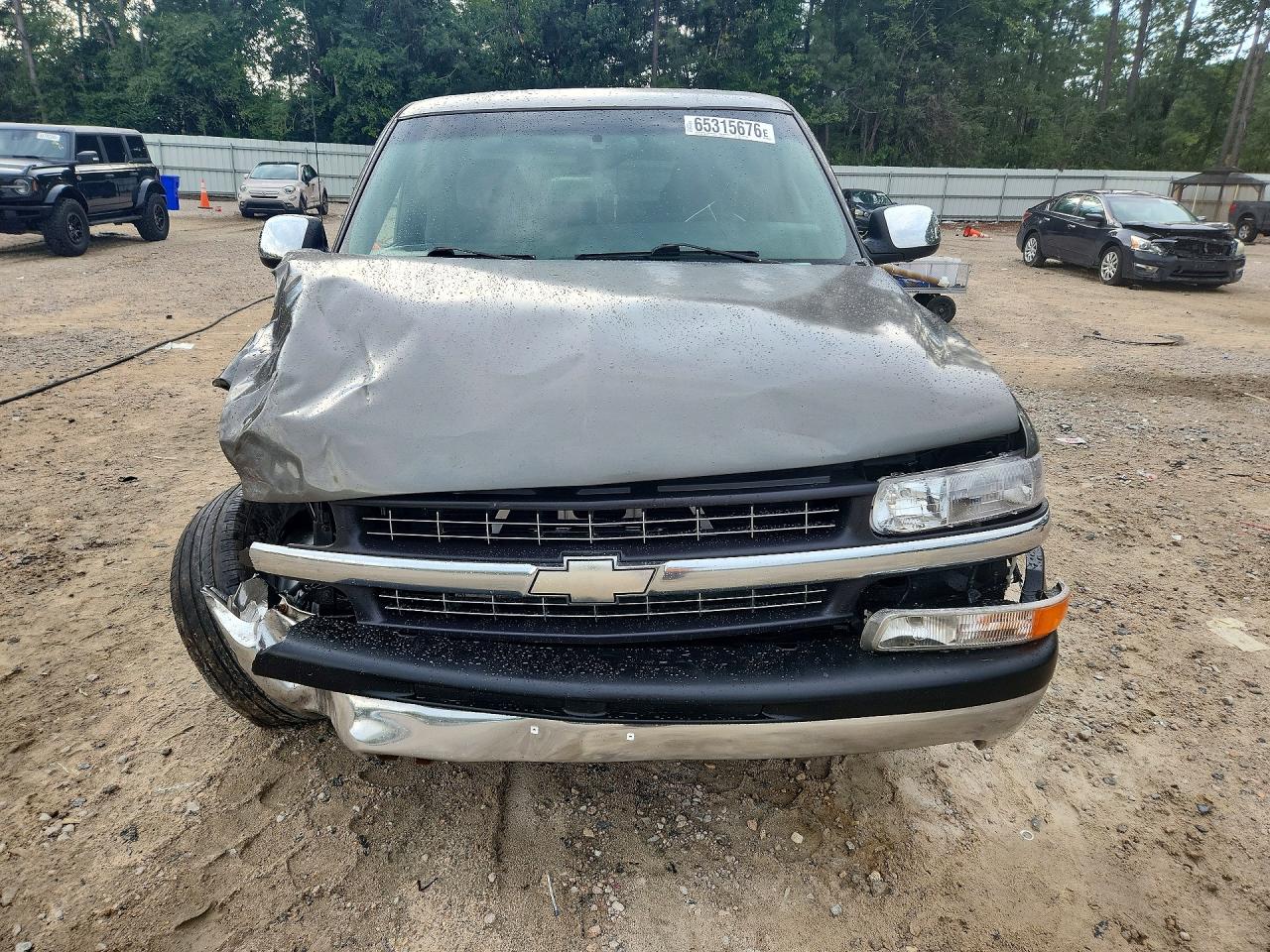 2002 Chevrolet Silverado C1500 Gray vin: 2GCEC19TX21330364
