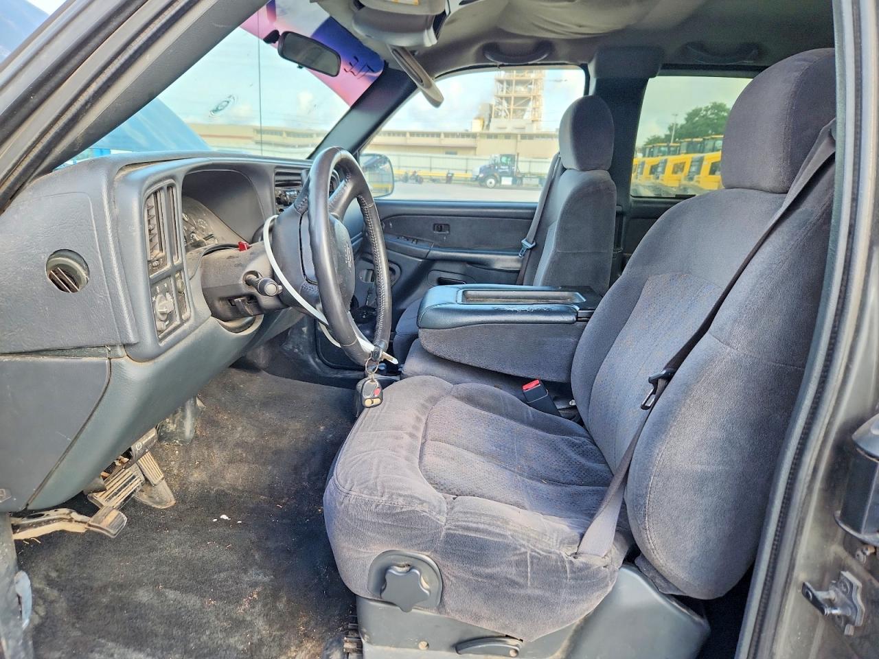 2002 Chevrolet Silverado C1500 Gray vin: 2GCEC19TX21371934