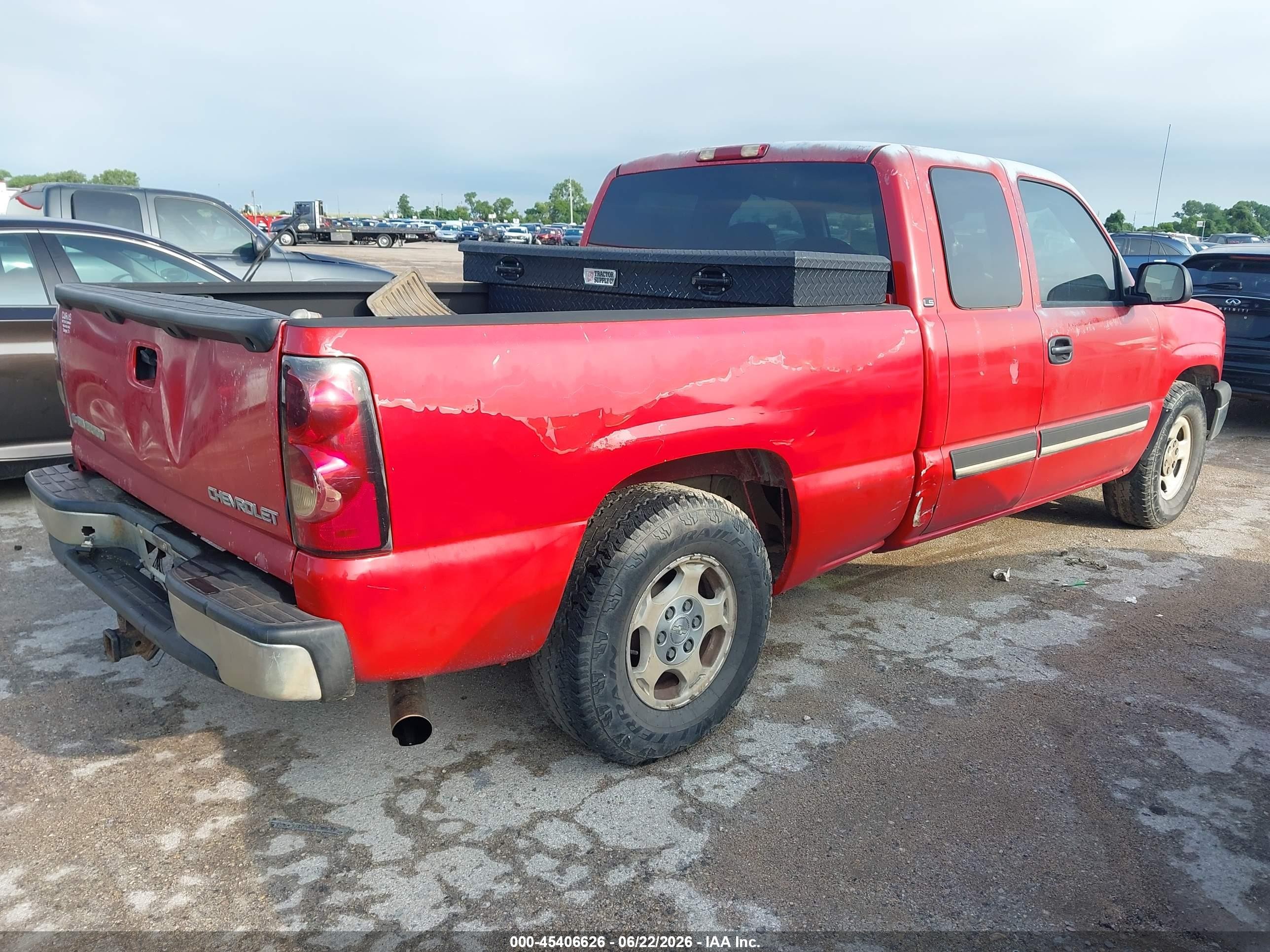 2004 Chevrolet Silverado 1500 Ls Red vin: 2GCEC19TX41200152