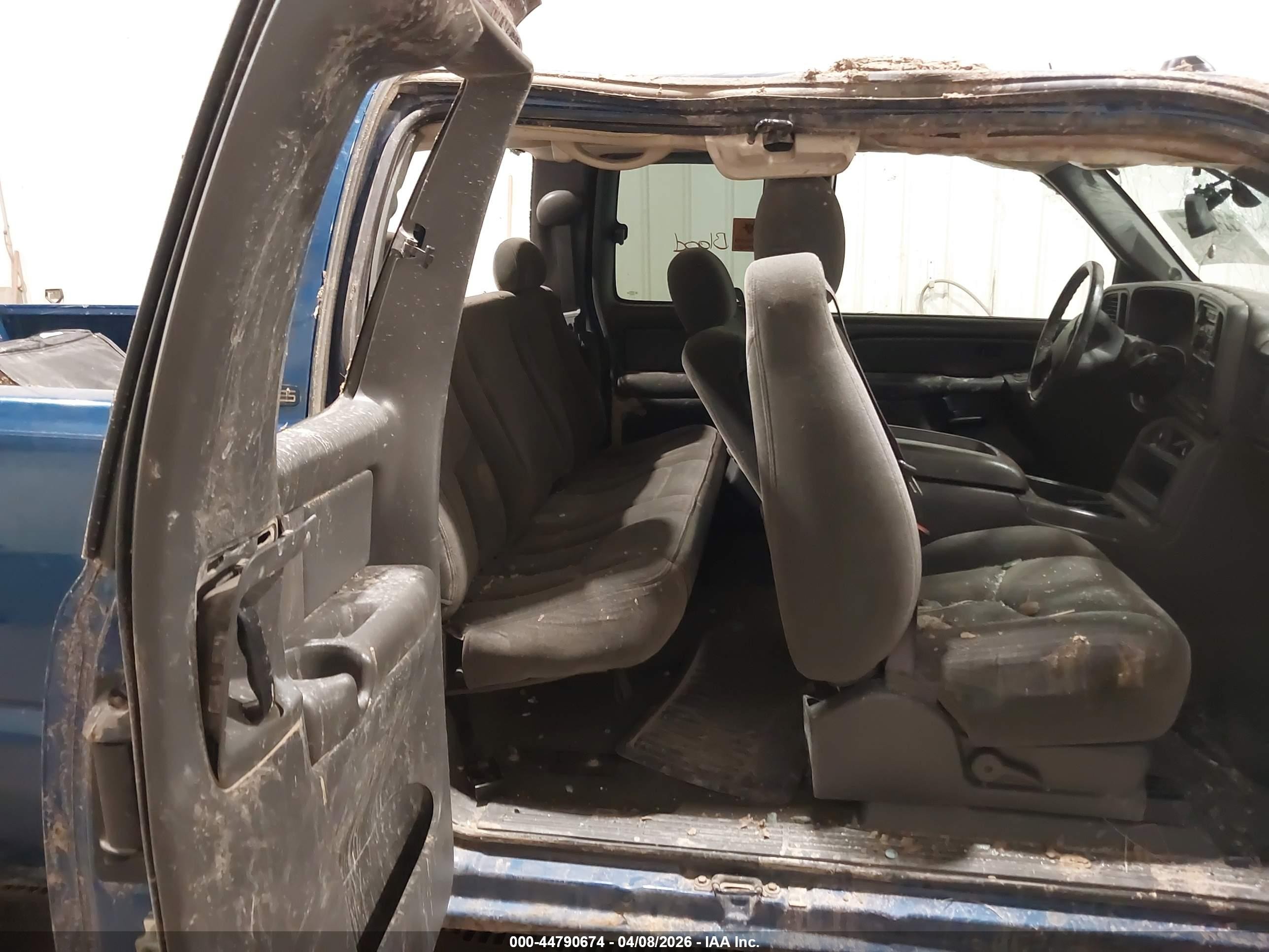 2004 Chevrolet Silverado 1500 Ls Blue vin: 2GCEC19TX41318363