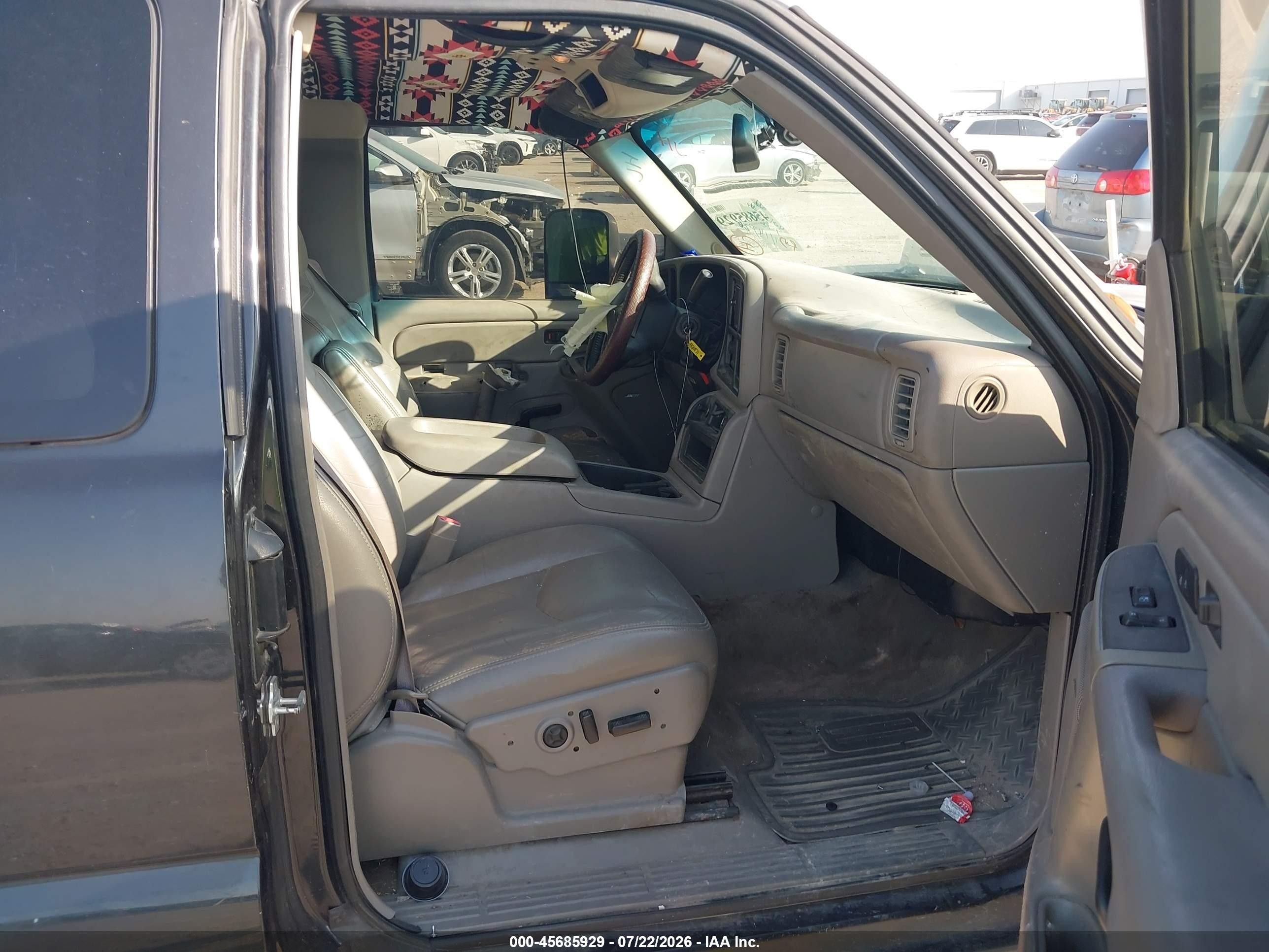 2005 Chevrolet Silverado 1500 Lt Gray vin: 2GCEC19TX51330871