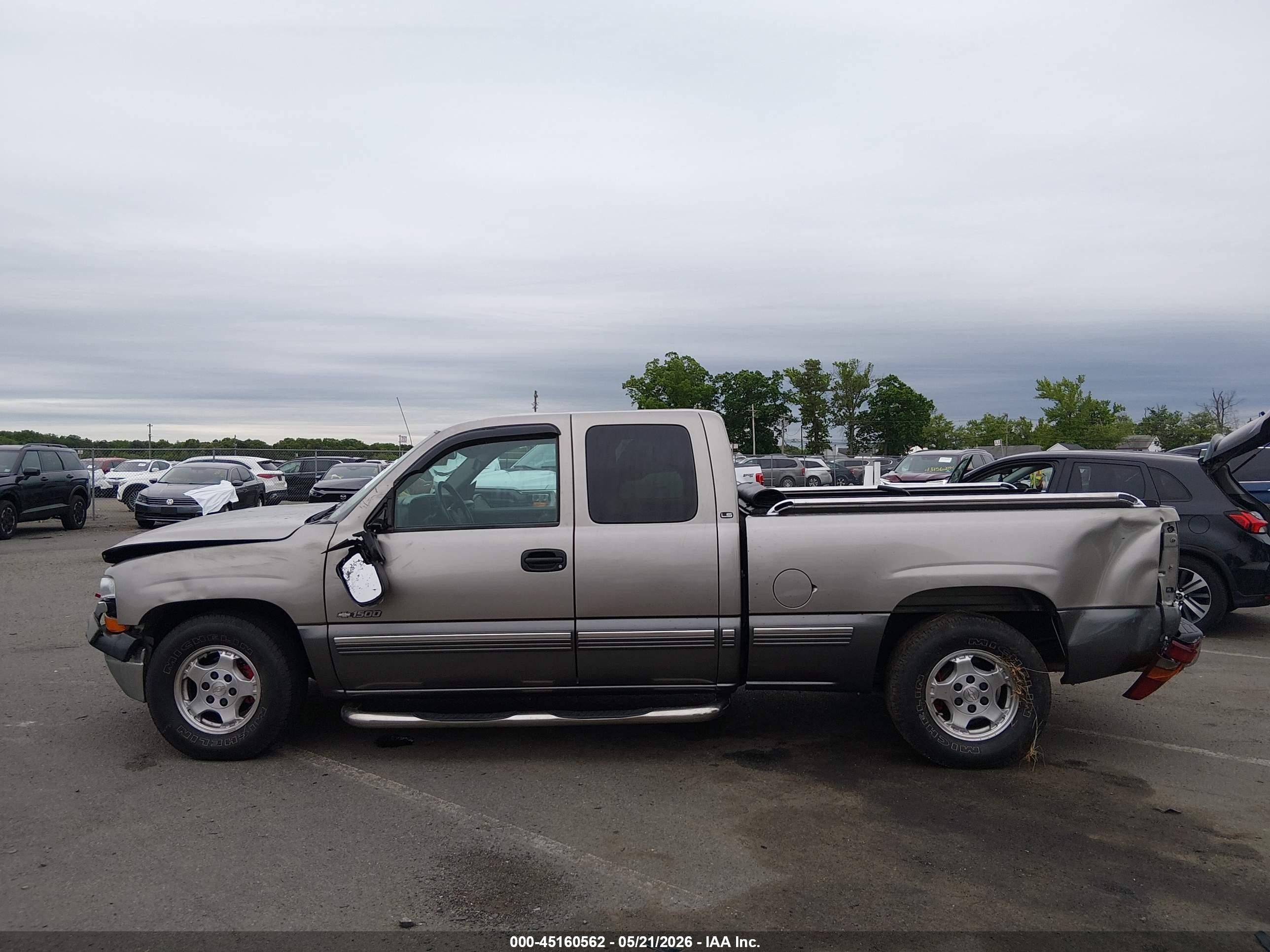 2000 Chevrolet Silverado 1500 Ls Желто-коричневый vin: 2GCEC19TXY1357203