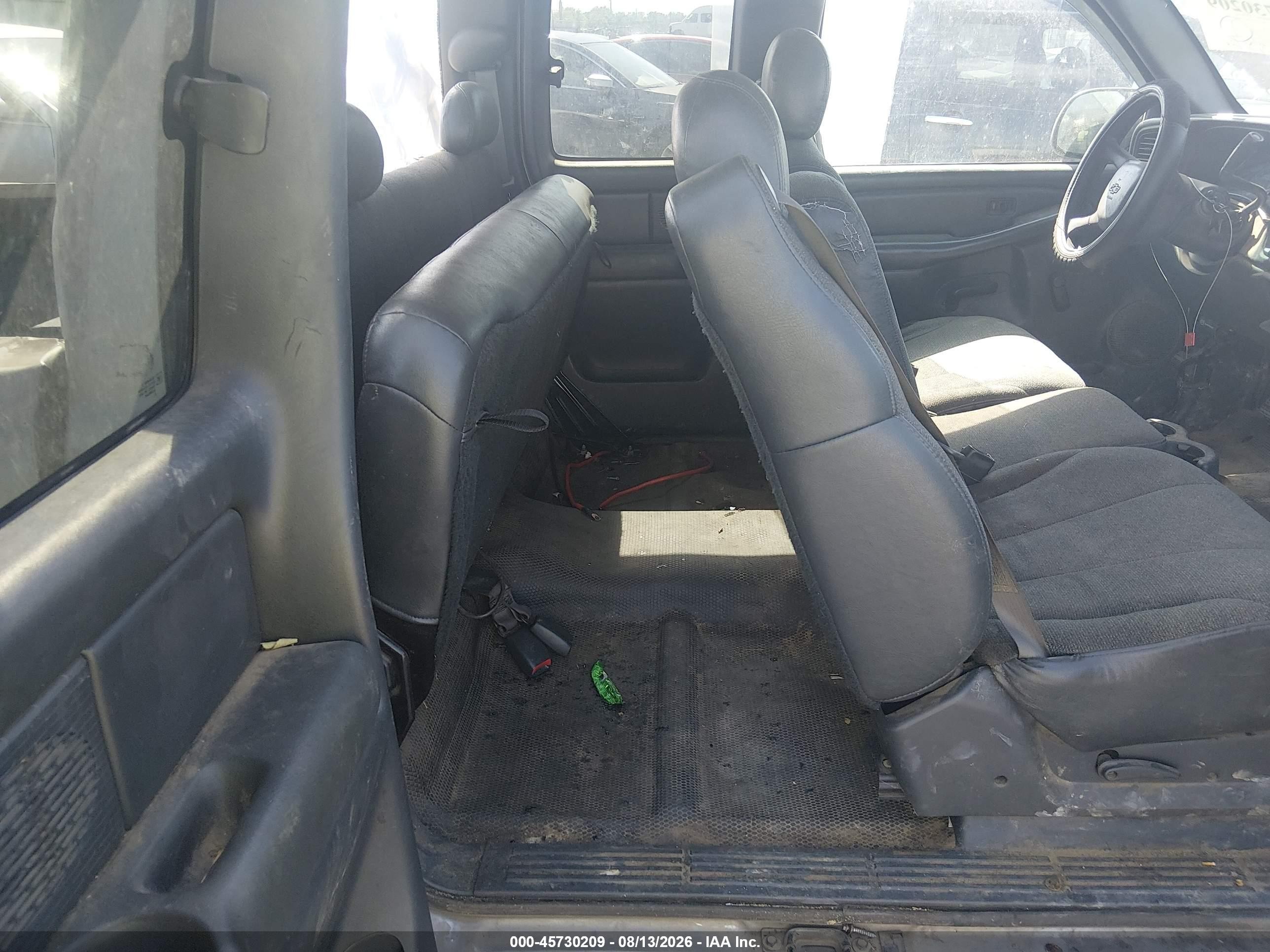 2001 Chevrolet Silverado 1500   Gray vin: 2GCEC19V011257604