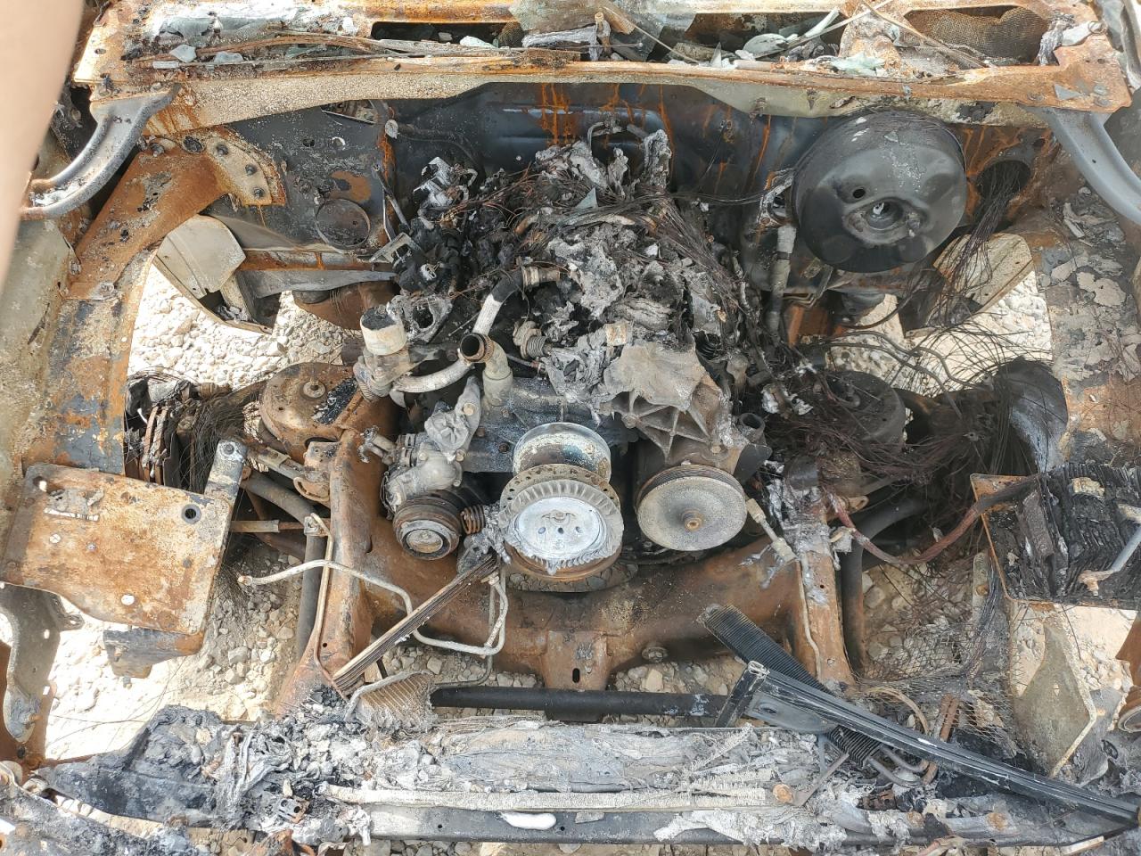 2001 Chevrolet Silverado C1500 Burn vin: 2GCEC19V011348842
