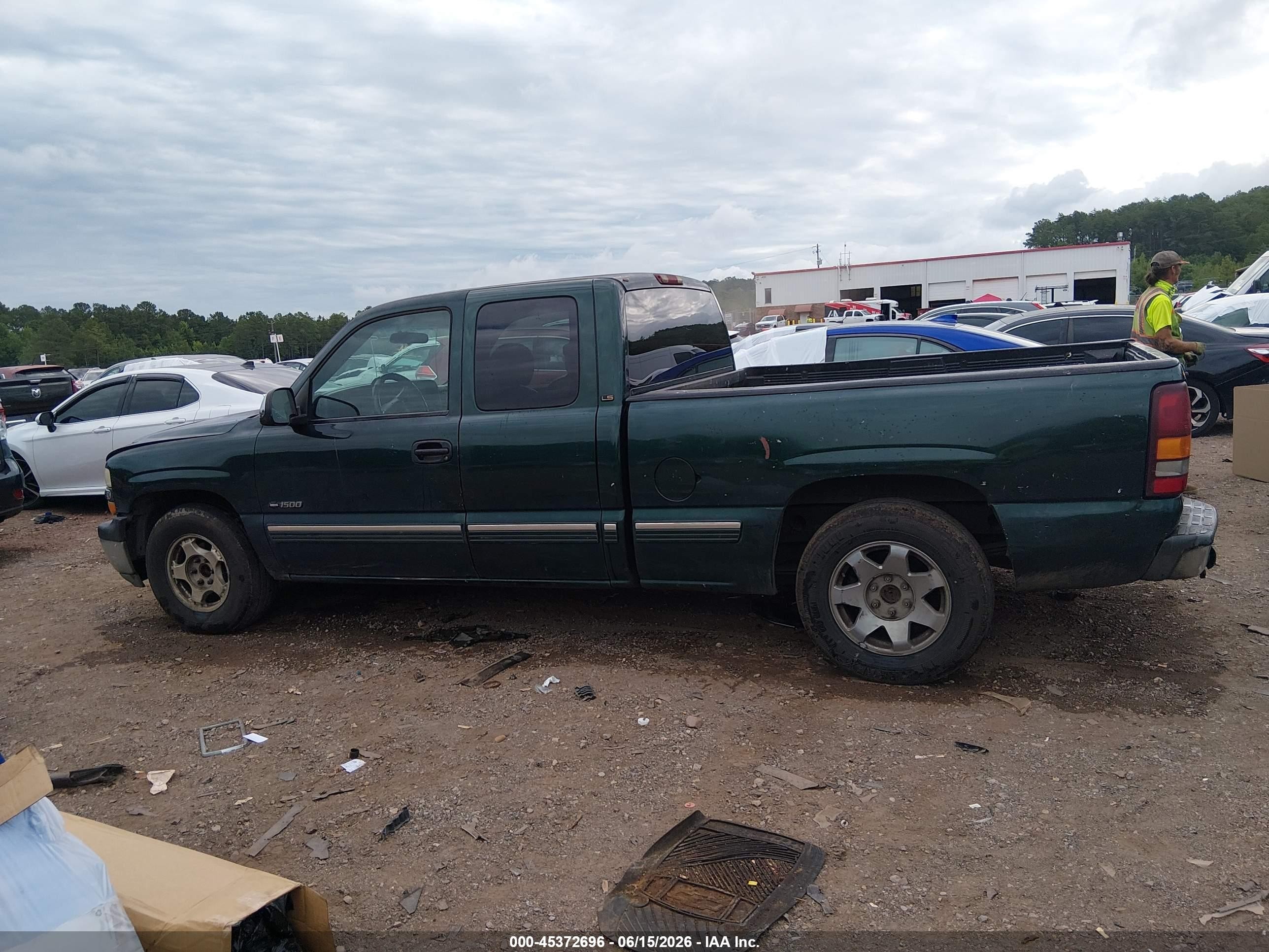 2001 Chevrolet Silverado 1500 Ls Green vin: 2GCEC19V011354589