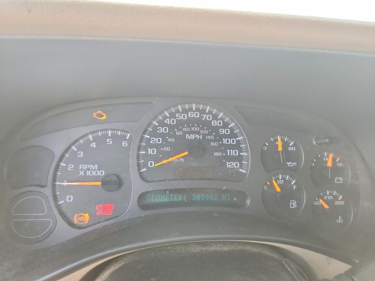 2003 Chevrolet Silverado C1500 Золотой vin: 2GCEC19V031212617