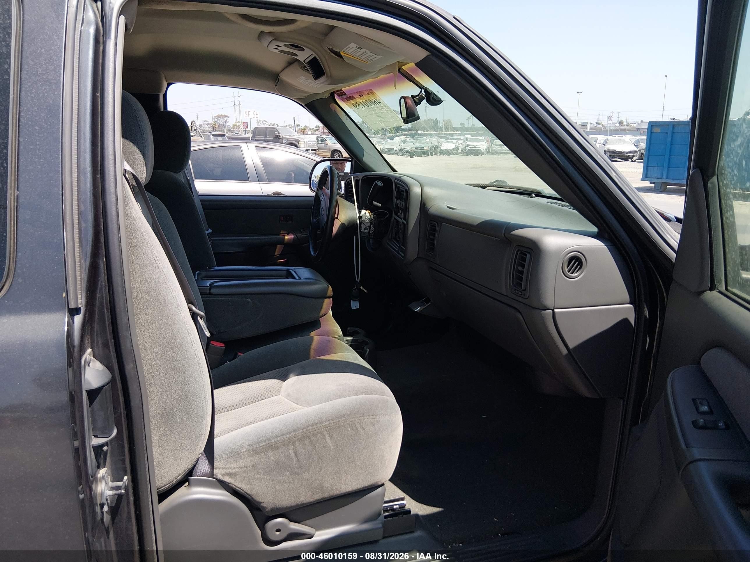 2003 Chevrolet Silverado 1500 Ls Серый vin: 2GCEC19V031251210