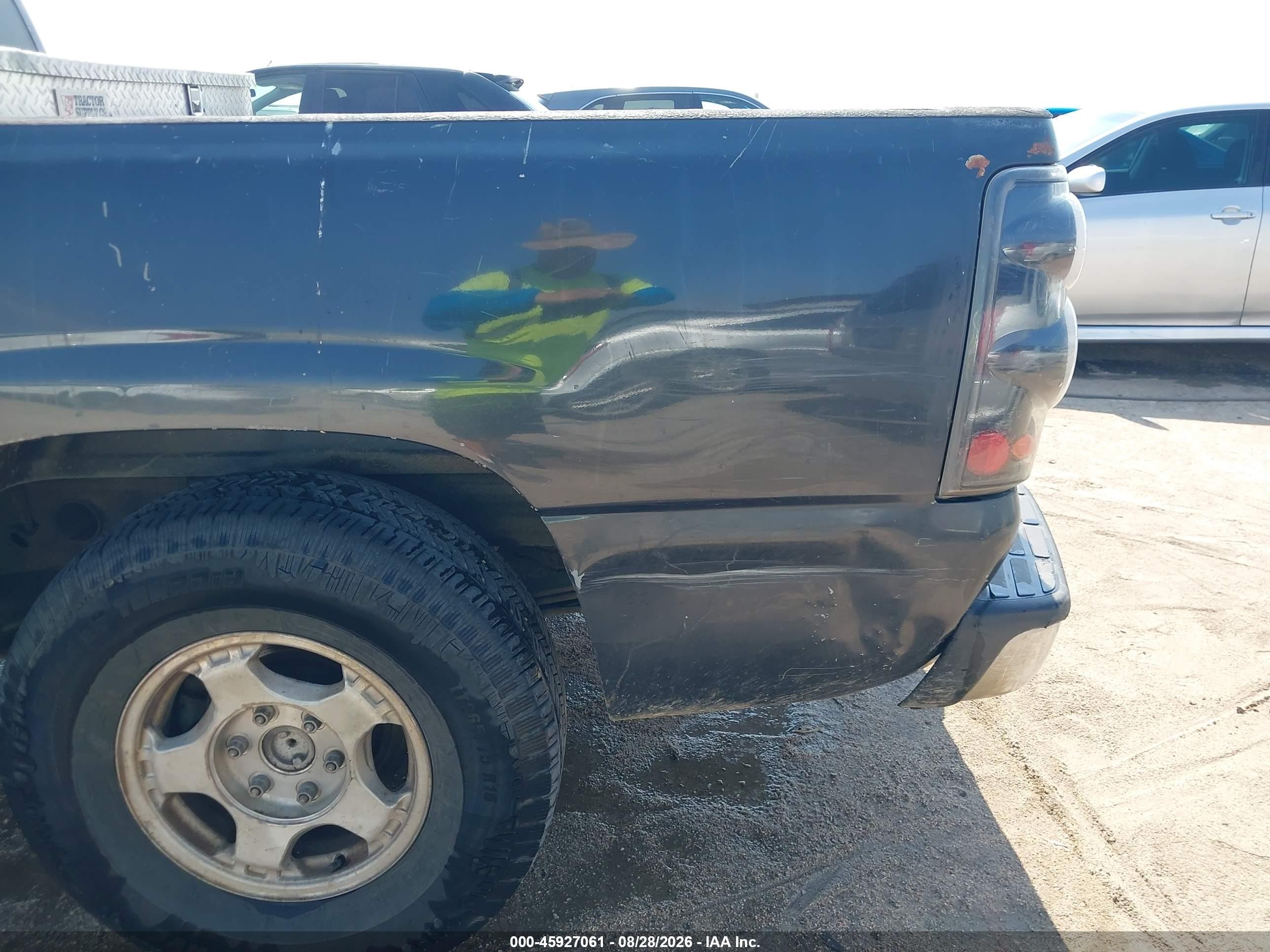 2003 Chevrolet Silverado 1500 Ls Gray vin: 2GCEC19V031300261
