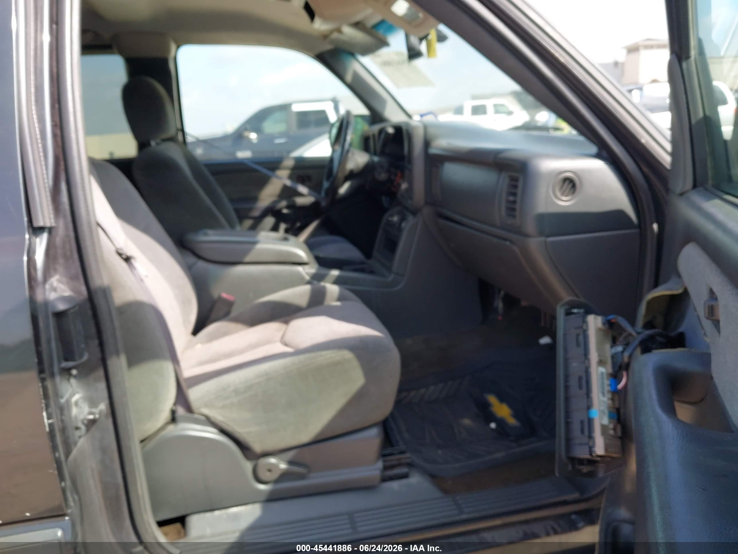 2003 Chevrolet Silverado 1500 Ls Серый vin: 2GCEC19V031313561