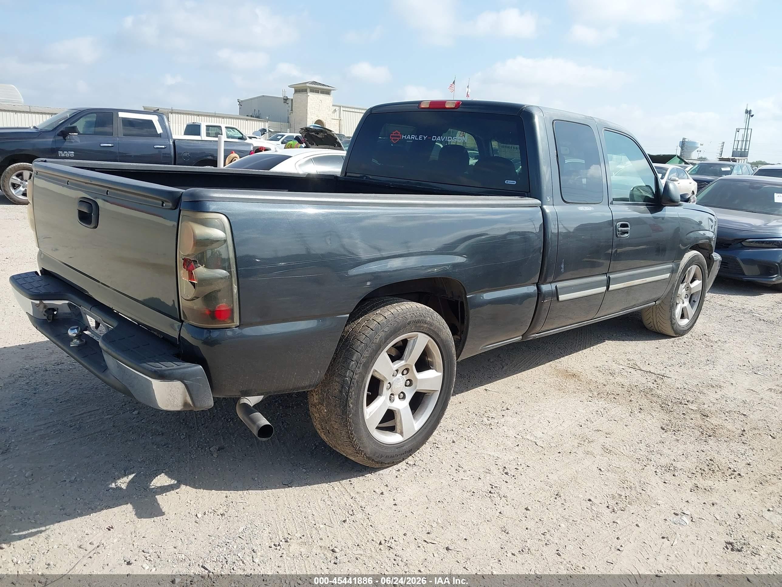 2003 Chevrolet Silverado 1500 Ls Серый vin: 2GCEC19V031313561