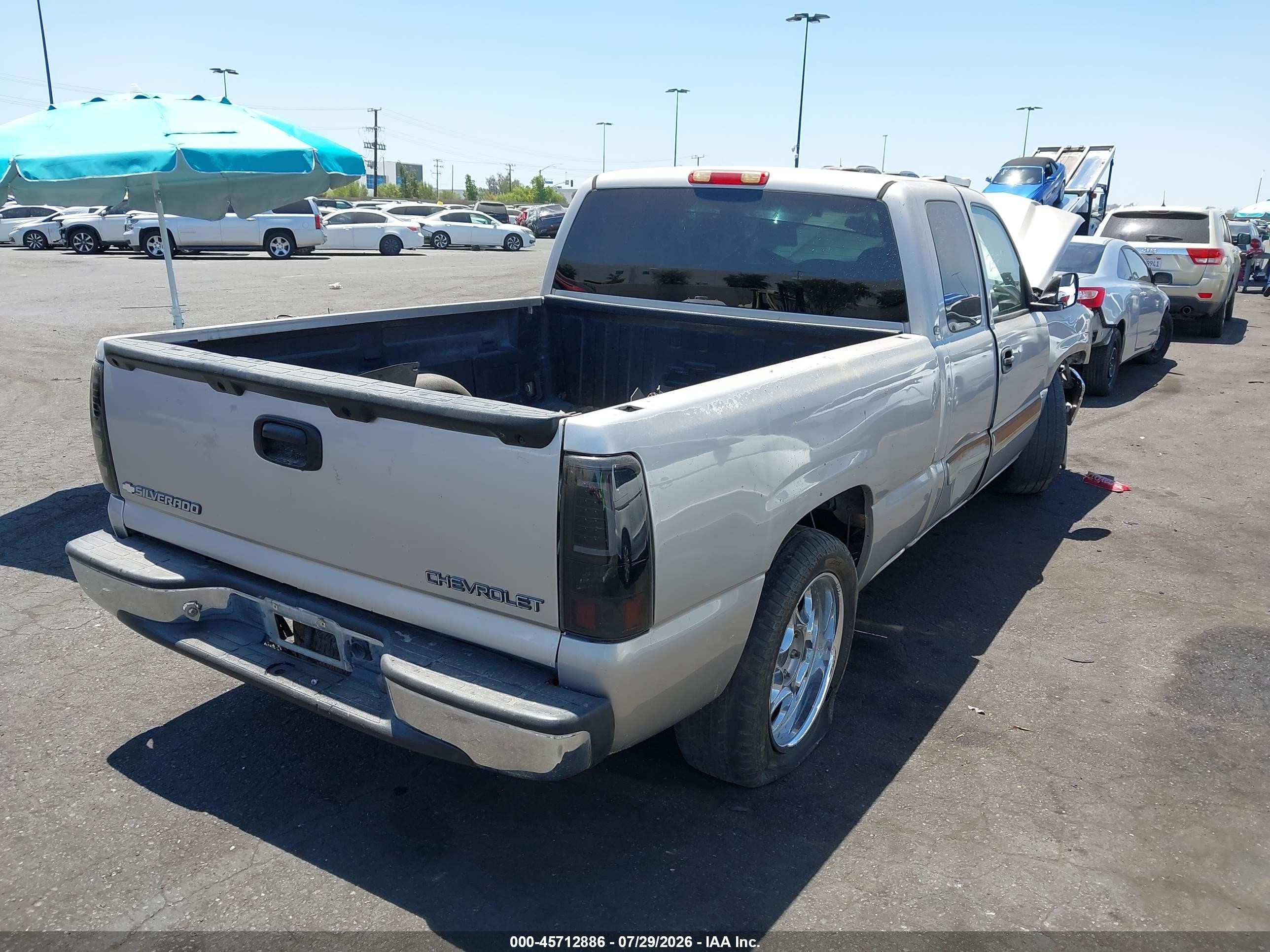 2004 Chevrolet Silverado 1500 Ls Beige vin: 2GCEC19V041129416