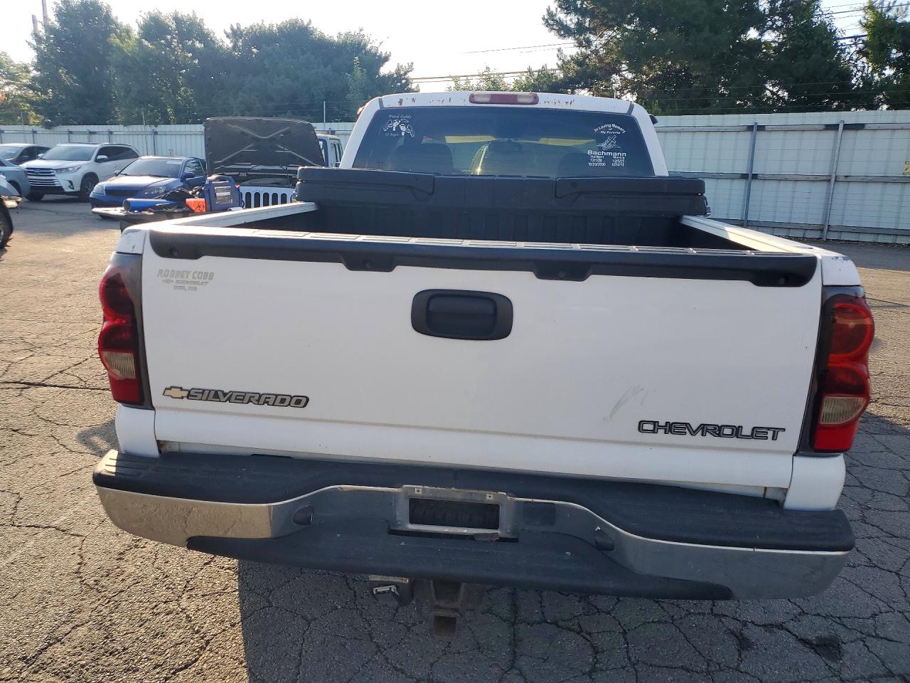 2004 Chevrolet Silverado C1500 White vin: 2GCEC19V041189700