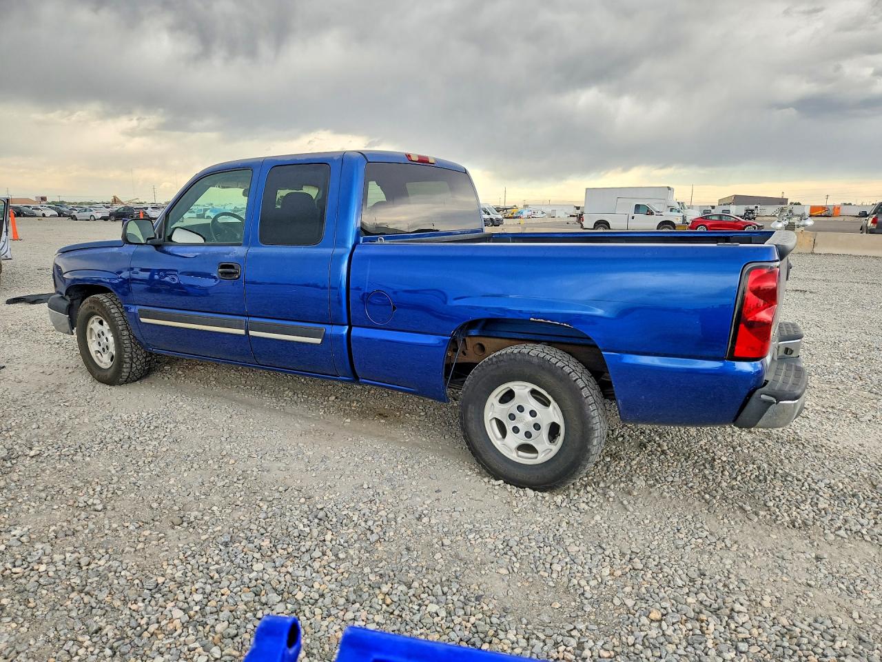 2004 Chevrolet Silverado C1500 Blue vin: 2GCEC19V041301654