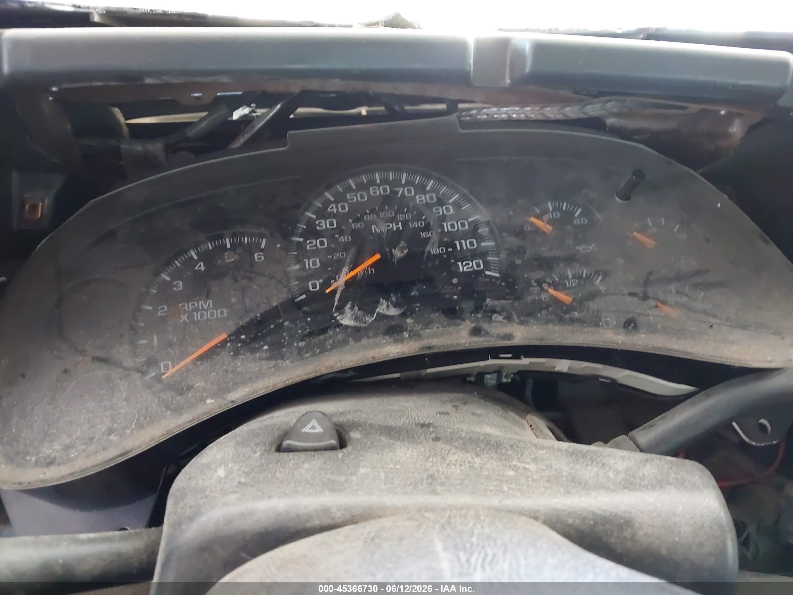 2005 Chevrolet Silverado 1500 Work Truck Tan vin: 2GCEC19V051341511