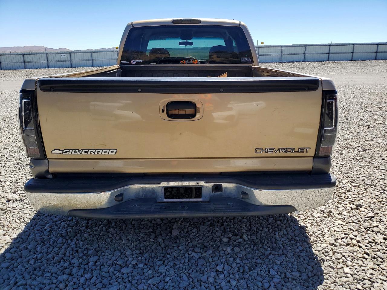 2000 Chevrolet Silverado C1500 Gold vin: 2GCEC19V0Y1189749