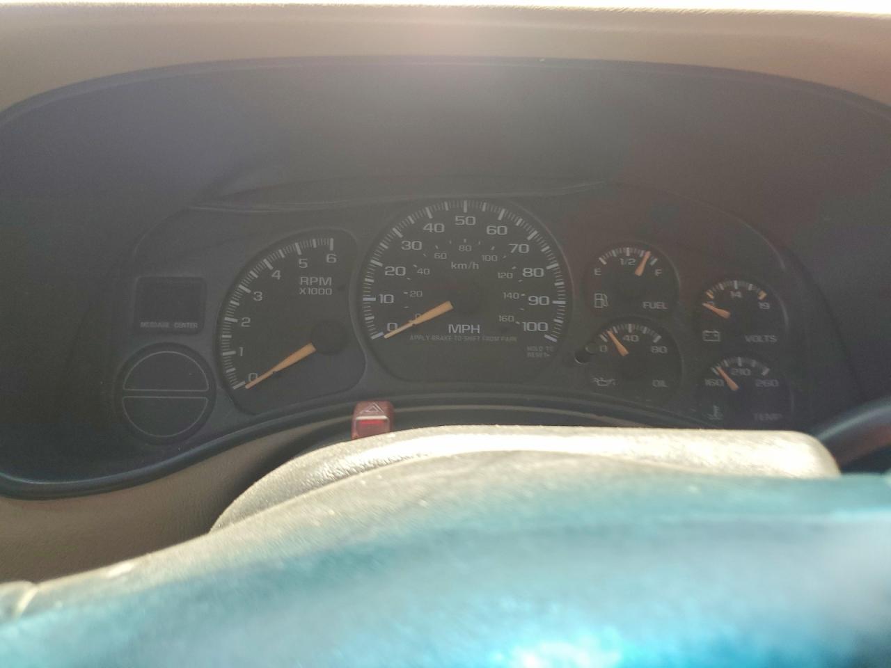 2001 Chevrolet Silverado C1500 Red vin: 2GCEC19V111188020