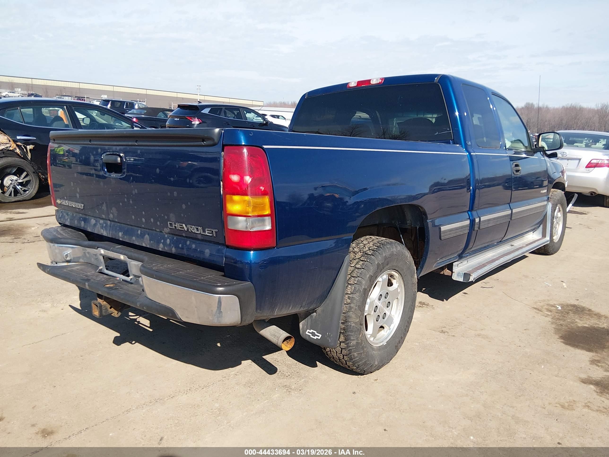 2001 Chevrolet Silverado 1500 Ls Blue vin: 2GCEC19V111322928