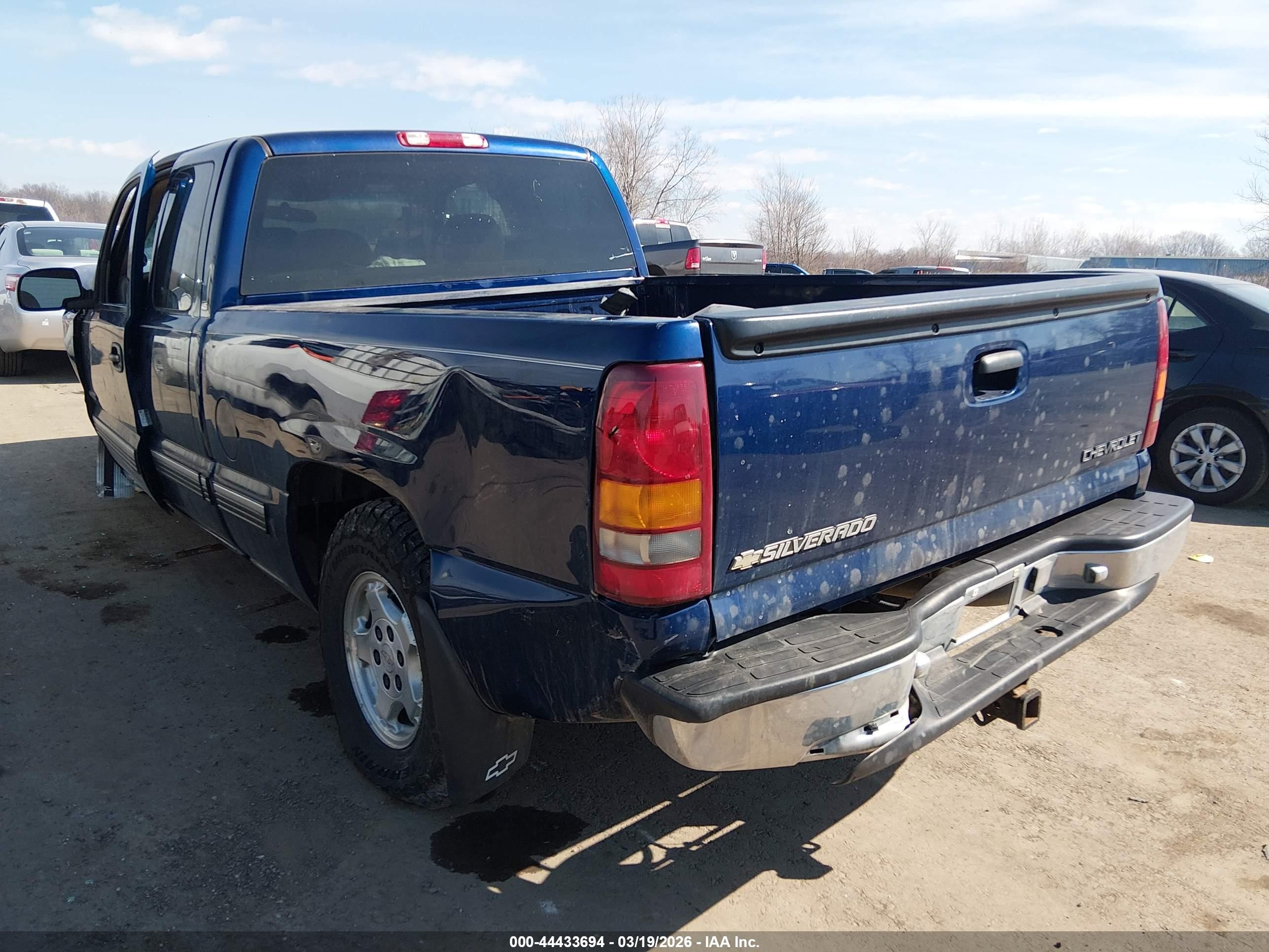 2001 Chevrolet Silverado 1500 Ls Blue vin: 2GCEC19V111322928