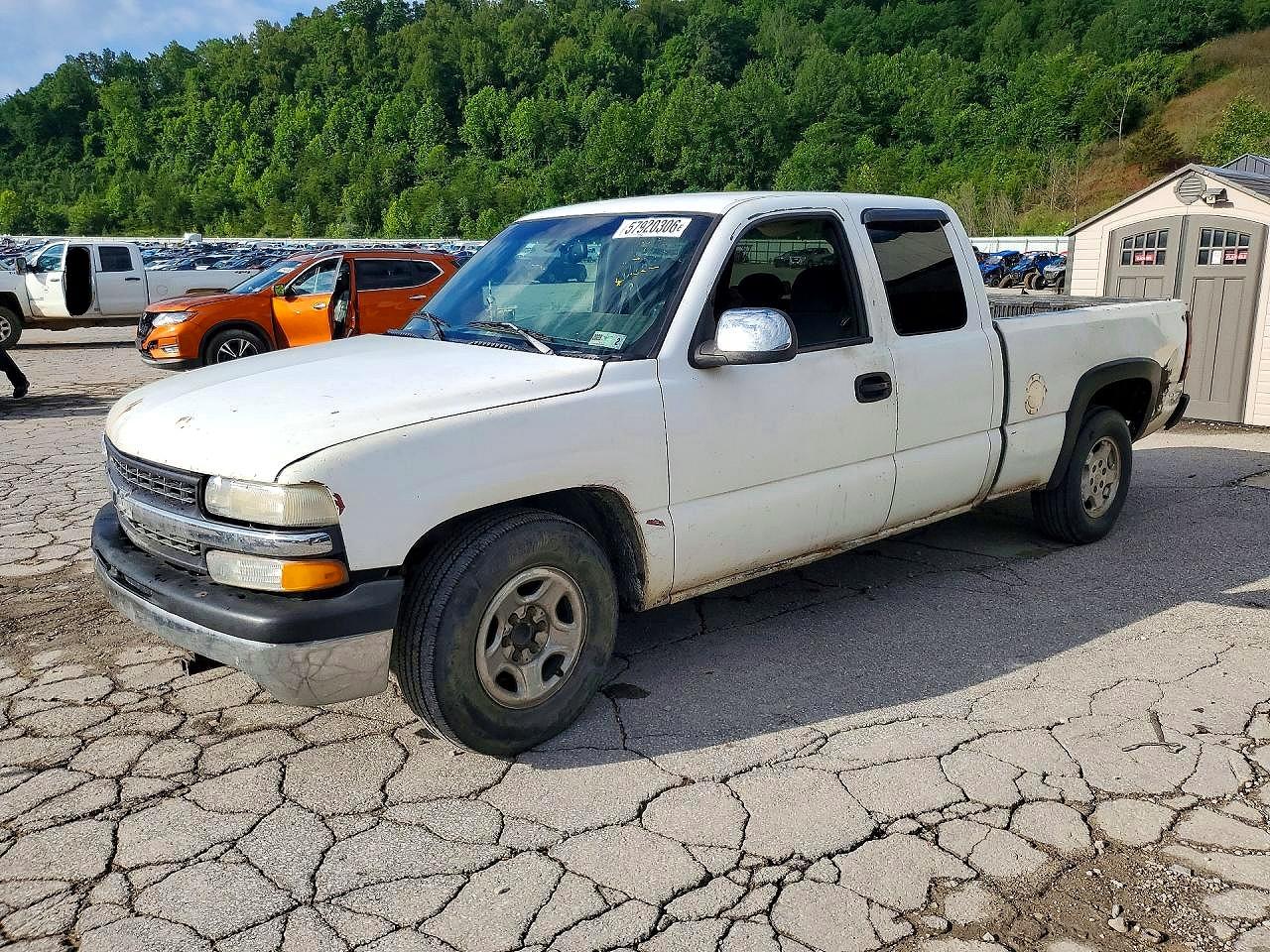 2GCEC19V111368016