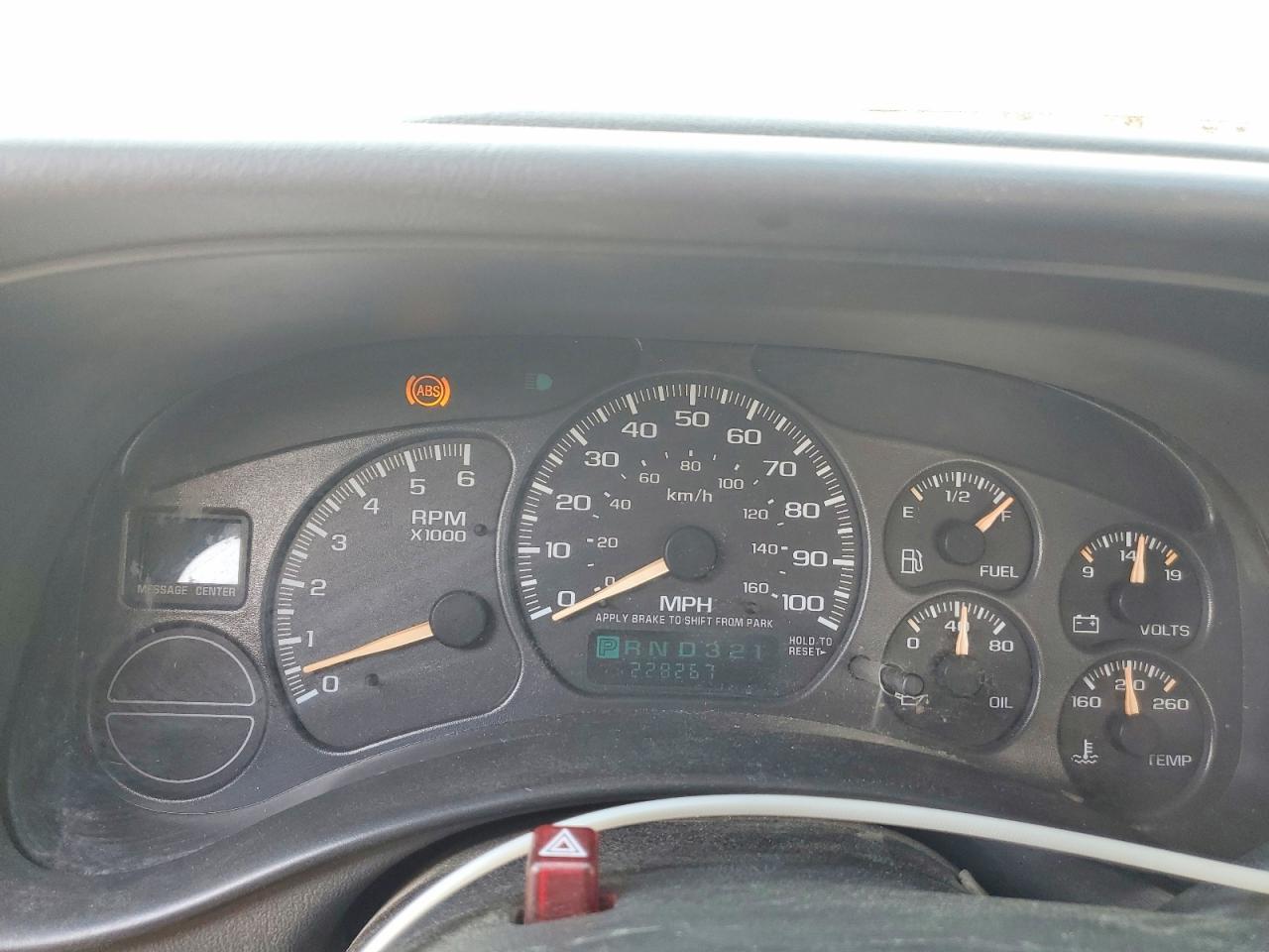 2002 Chevrolet Silverado C1500 Gray vin: 2GCEC19V121233975